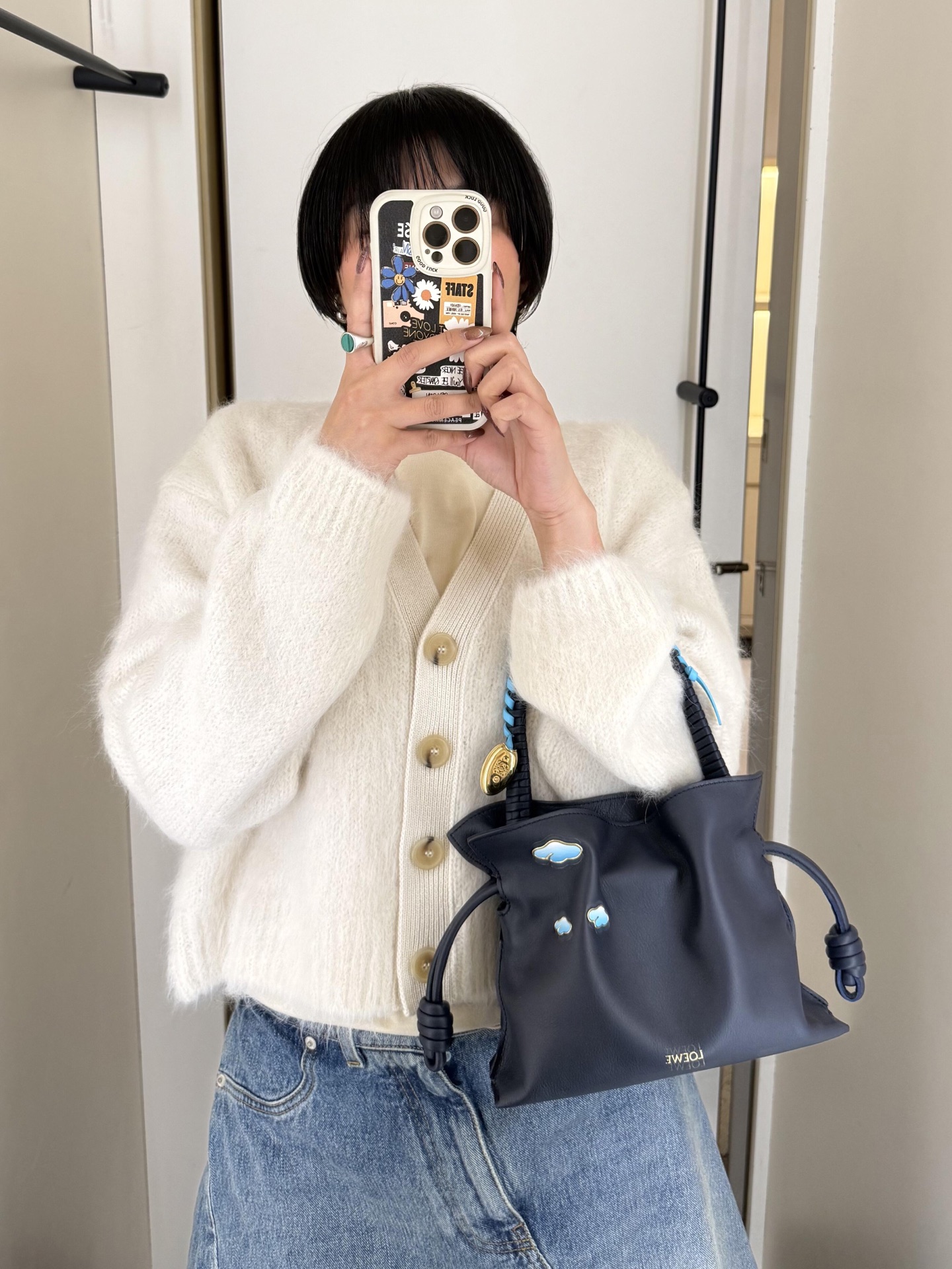 NO:193655,L's limited cloisonné auspicious cloud lucky bag series is released again!  Several auspicious clouds on the bag are inspired by Chinese cloisonné filigree craftsmanship, Flamenco lucky bag (small), louis vuitton19860909L家限定景泰蓝祥云福袋 福袋系列又出啦！ 包身上的几朵祥云灵感来源于中国景泰蓝掐丝工艺,Flamenco福袋（小号）,louis vuitton,Bag