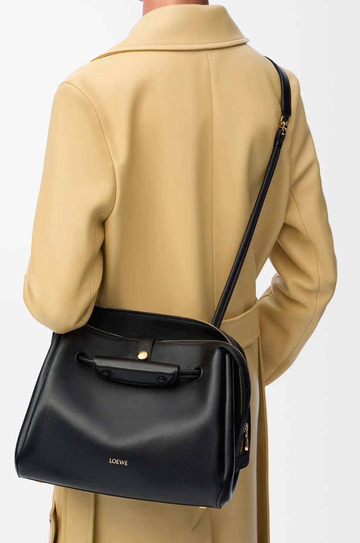 NO:343205,#Model Picture#,Madrid Handbag19860909#模特图#,Madrid 手袋,Bag