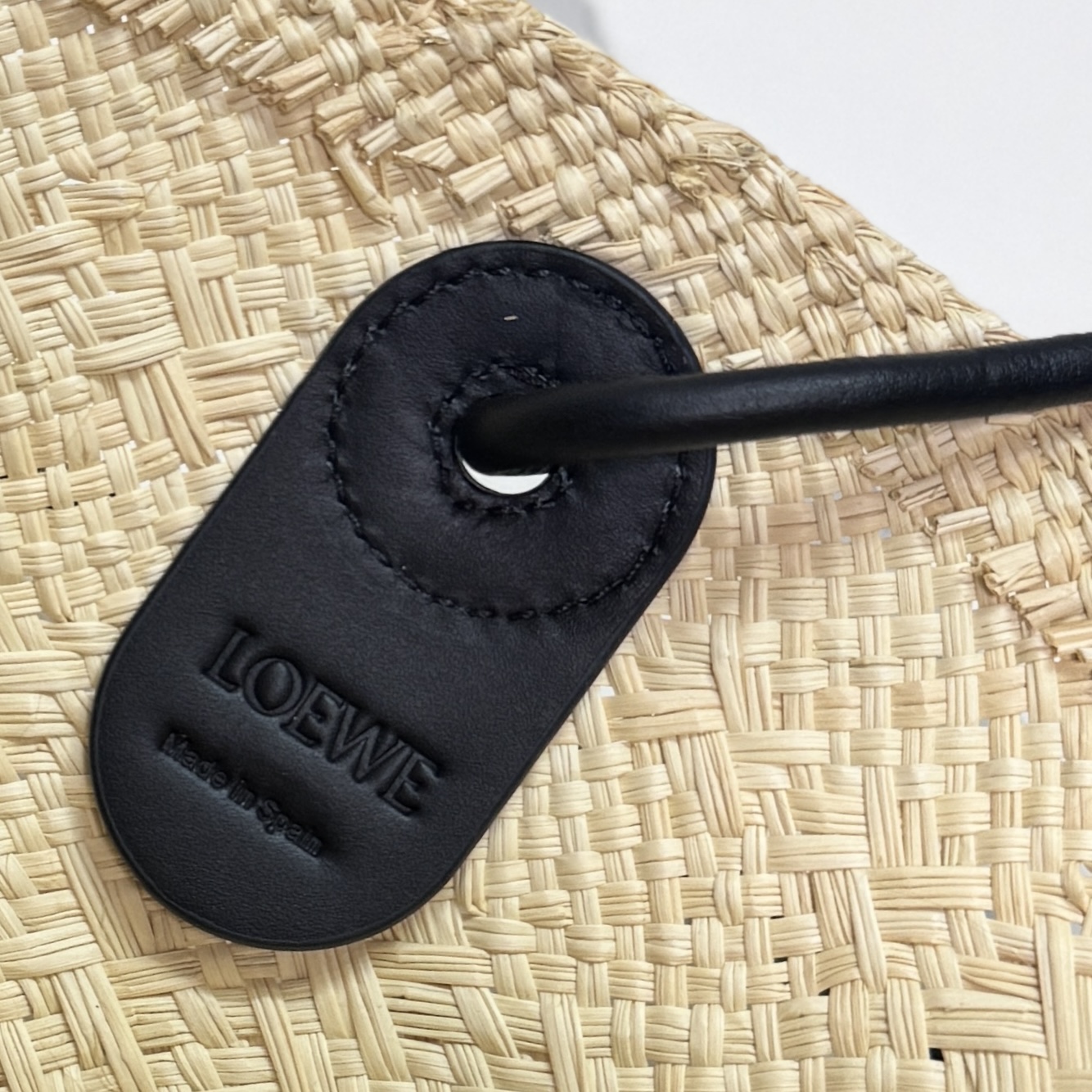 LO℮w℮🆕（高版本）🧺伊拉卡棕榈纤维和牛皮革 Anagram Basket 手袋*一个传统的篮子手袋*