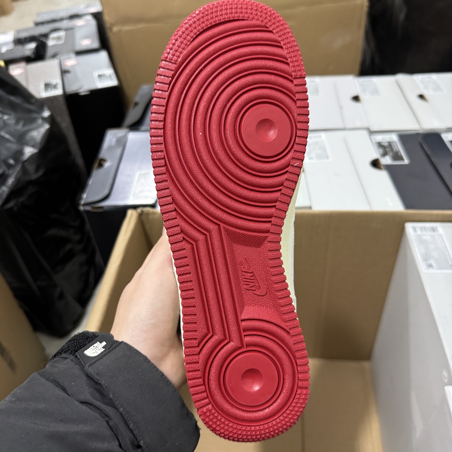  独家超级福利结账 特价空军 22色码数36-45全电脑车打造开年重磅福利鞋型细节完美 超高清洁度
一码