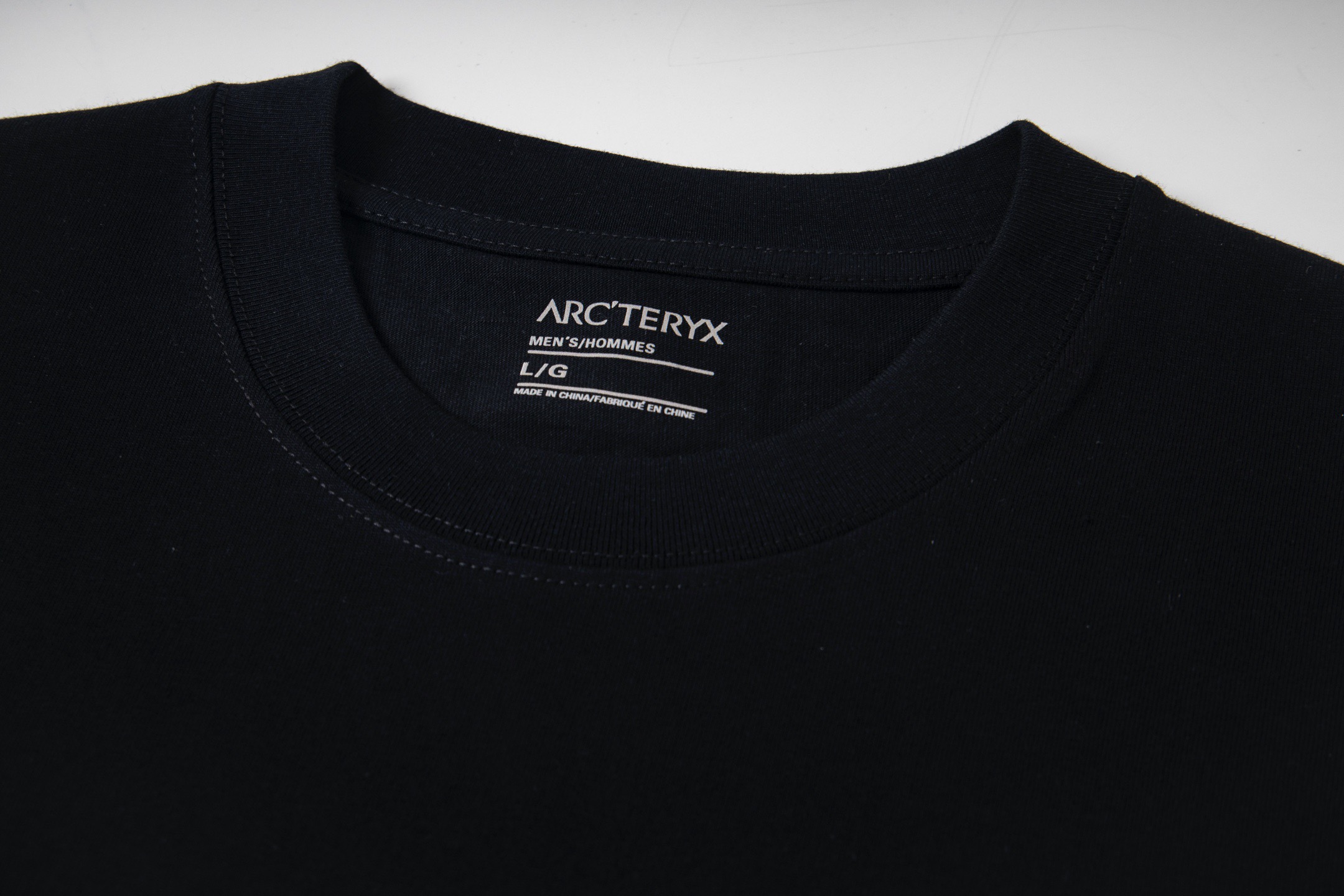 Alternative view of T-Shirt 01401