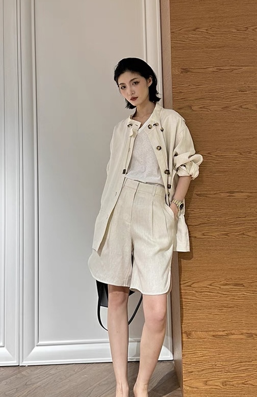 “High-Quality Italian Linen Women’s Suit with Two-Colored Coats in Top Edition” - 图片 4