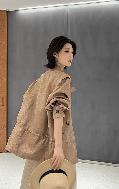 “High-Quality Italian Linen Women’s Suit with Two-Colored Coats in Top Edition” - 图片 6