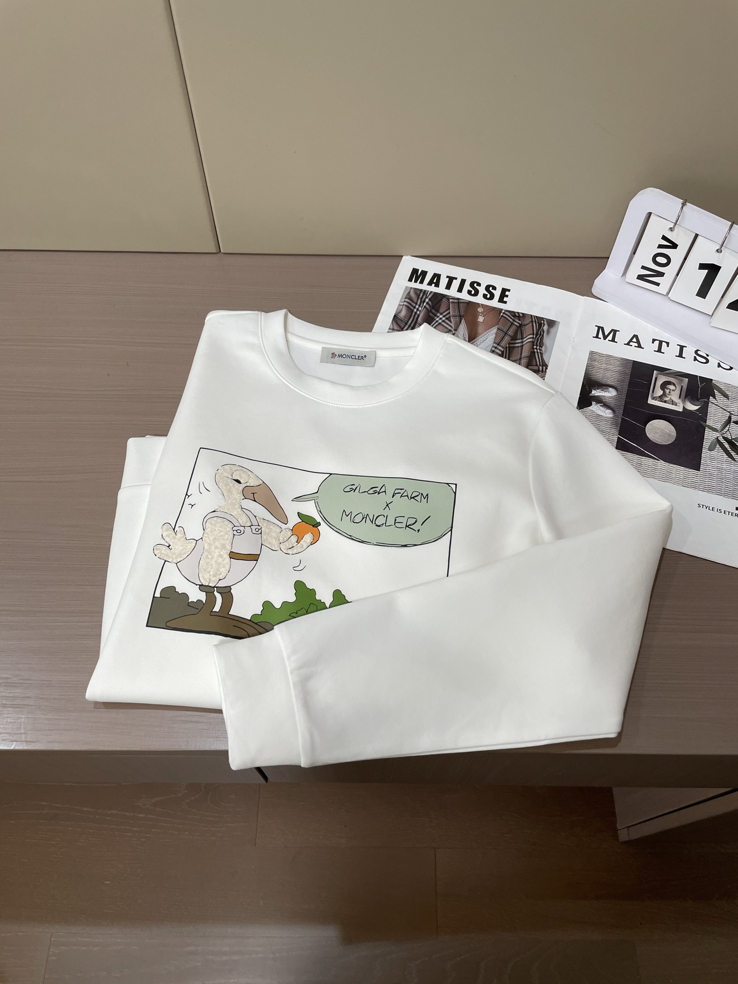 蒙口 2025秋冬新款长袖，定制面料，独特工艺logo，舒适性与透气性兼优，柔软抗皱弹性和垂性极佳，无论