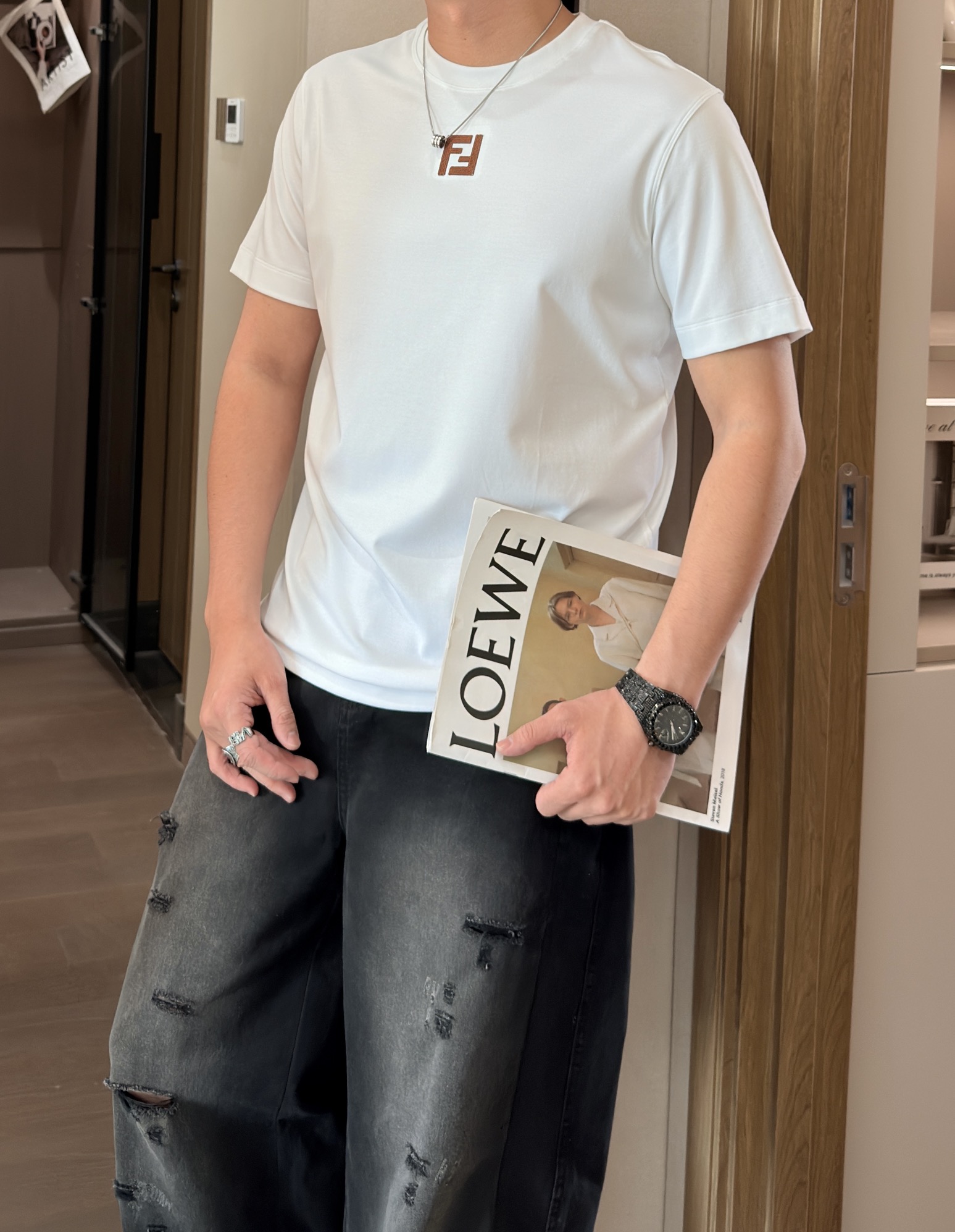 · FD 2026春夏新款首发专柜最新款短袖圆领T恤 高端订制 设计前卫时尚！品牌logo重工艺设计 高