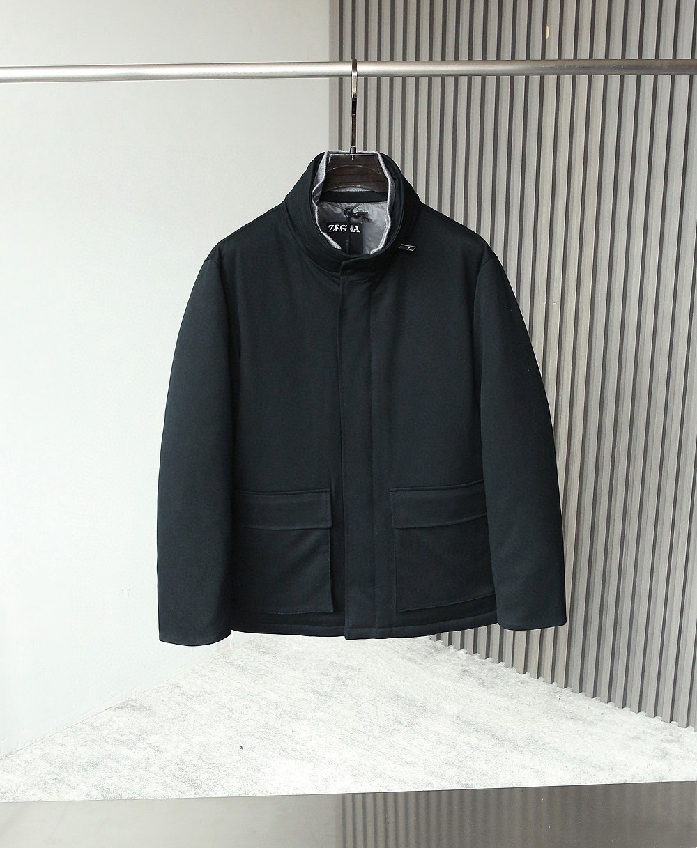 NO:646697,Za** 2025 Autumn and Winter New Zegna original 1:1 customized hardware accessories are all imported and original customized. Counter comparisons are welcome. Absolutely high quality. Made of top-grade 95 white duck down. Super soft. Full and fluffy. Super heavy fabrics with perfect workmanship. Pay attention to the fabrics are super comfortable. Exclusive model. Non-market goods. Same size for men and women. M ~ XXXL/8577 035,,zegna,alexander wang19860909Za** 2025秋冬新杰尼亚原版1:1订制五金配件全进口原版定制 欢迎专柜对比 绝对的高品质 采用顶级95白鸭绒 超柔软 充羽量蓬松饱满 超级重面料做工杠杠的版型完美 注意面料超舒服 独家款 非市场货 男女同款尺码M ～XXXL/8577 035,,zegna,alexander wang,Men's clothing