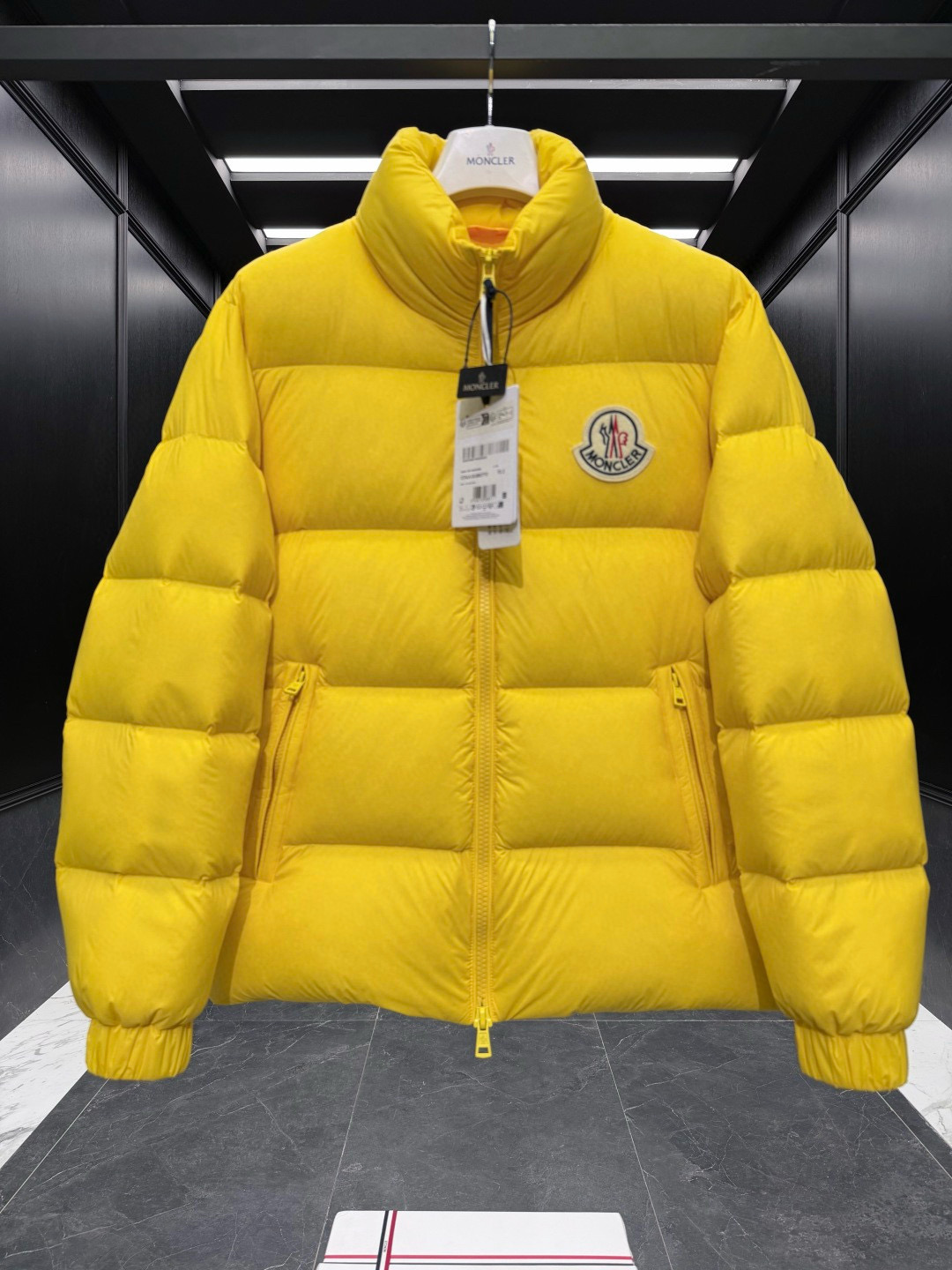 Moncle** 2025秋冬短款男士羽绒服夹克外套.放眼望去,市面版本一个能打的都没有.130w+一吨