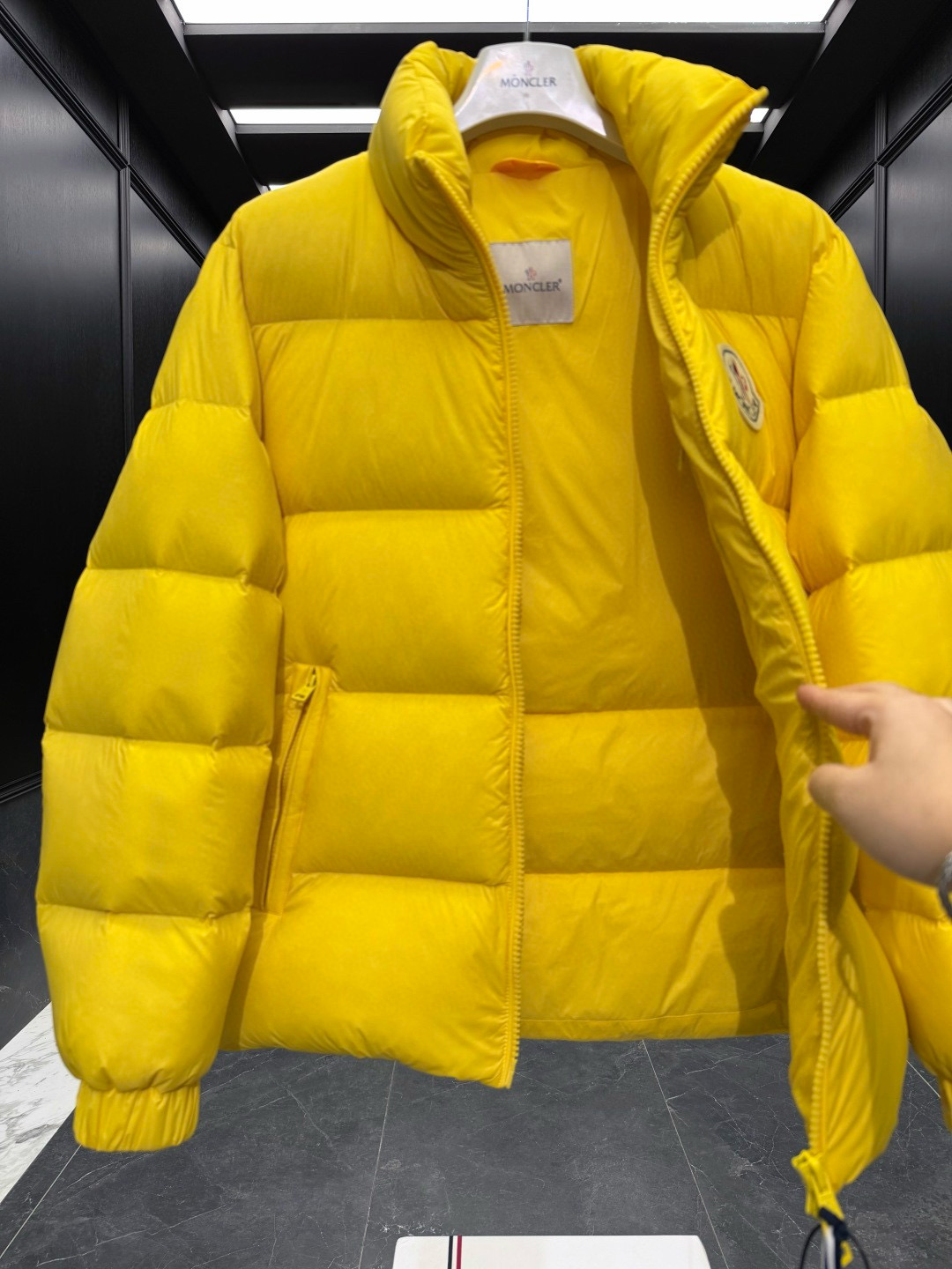 Moncle** 2025秋冬短款男士羽绒服夹克外套.放眼望去,市面版本一个能打的都没有.130w+一吨