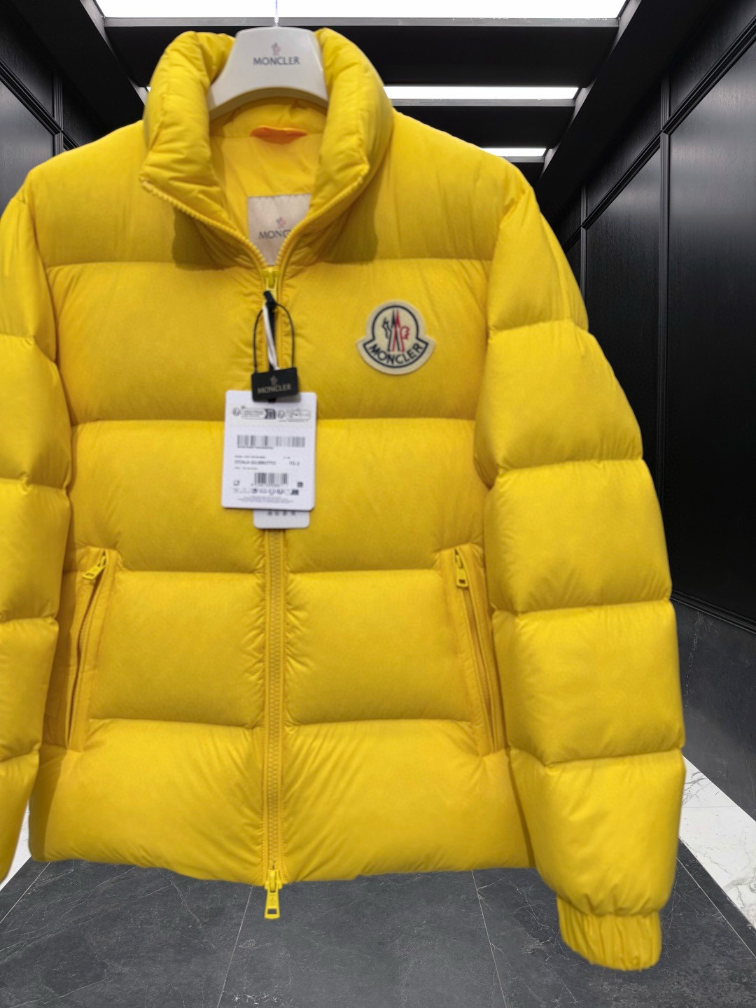 Moncle** 2025秋冬短款男士羽绒服夹克外套.放眼望去,市面版本一个能打的都没有.130w+一吨