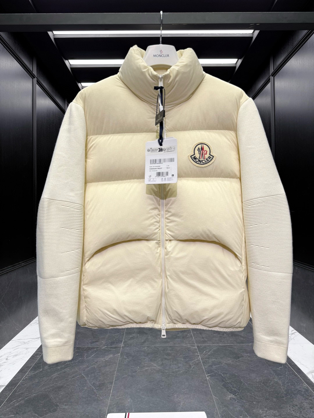 Moncler** 2025秋冬大标Logo刺绣厚款cardigan tricot拼接男士加厚加衬羊毛开