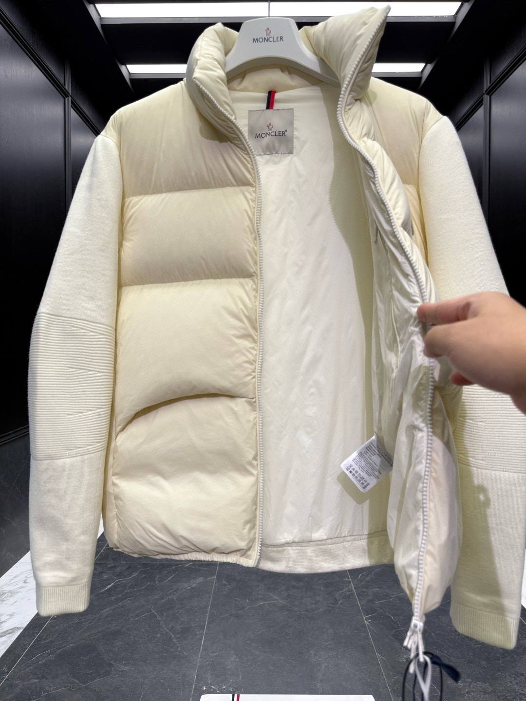 Moncler** 2025秋冬大标Logo刺绣厚款cardigan tricot拼接男士加厚加衬羊毛开