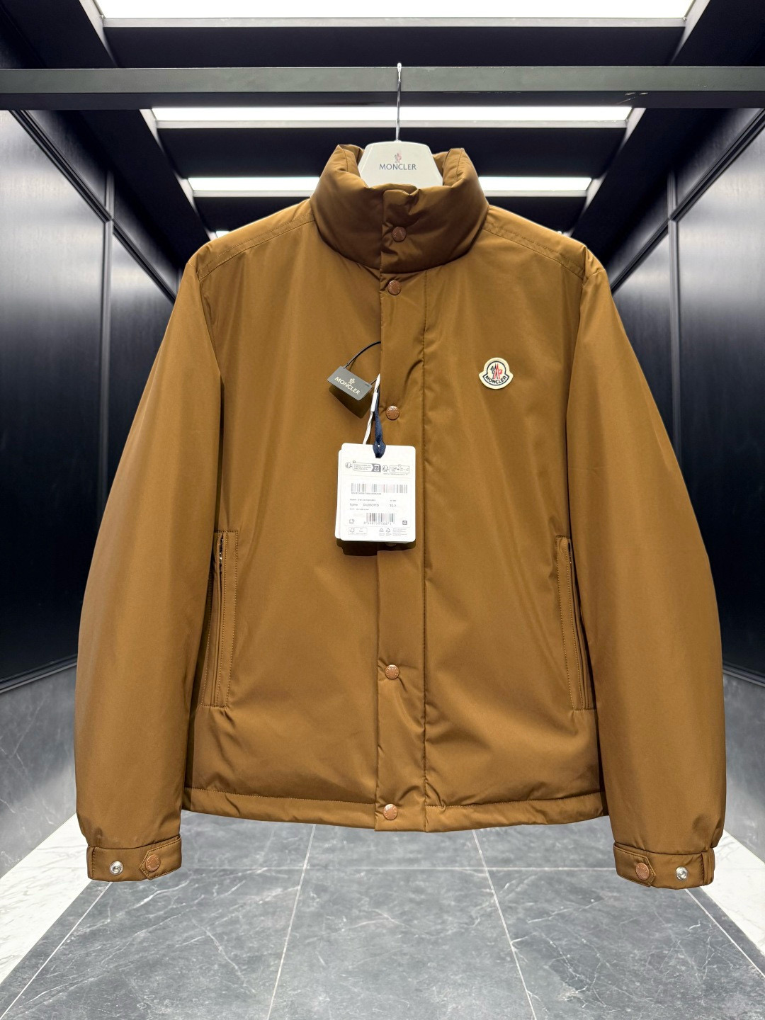 Moncler EPine** 2025秋冬短身立领夹克羽绒外套.特级鹅绒填充➕原厂替换面料.撞色设计真