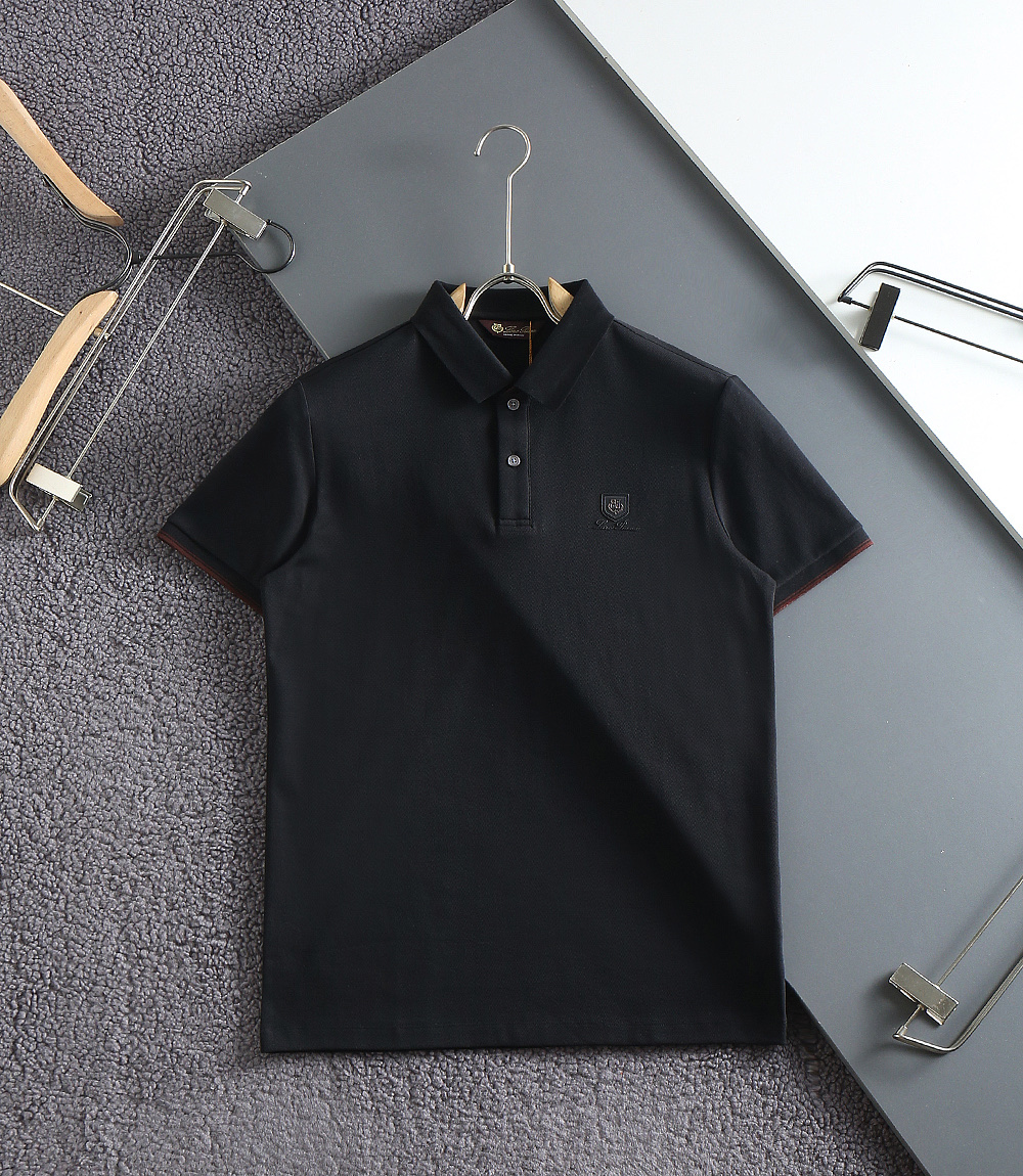 NO:832507,Loro Piana# new men's POLO shirt is on the market!  Jacquard mesh fabric has a soft texture. Custom-woven mercerized cotton has a soft and comfortable texture. It has excellent breathability. It will not deform after being washed for a long time. The style is versatile and casual!  Color dark blue white black purple size M-XXXL, loro piana,19860909Loro Piana# 新款男士POLO衫上市！提花网眼面料 质地柔软 定织款丝光棉质感柔软舒适 透气性超好 久洗不变形 款式百搭随性！ 颜色深蓝 白色 黑色 紫色 尺码M-XXXL,,loro piana,,Men's clothing