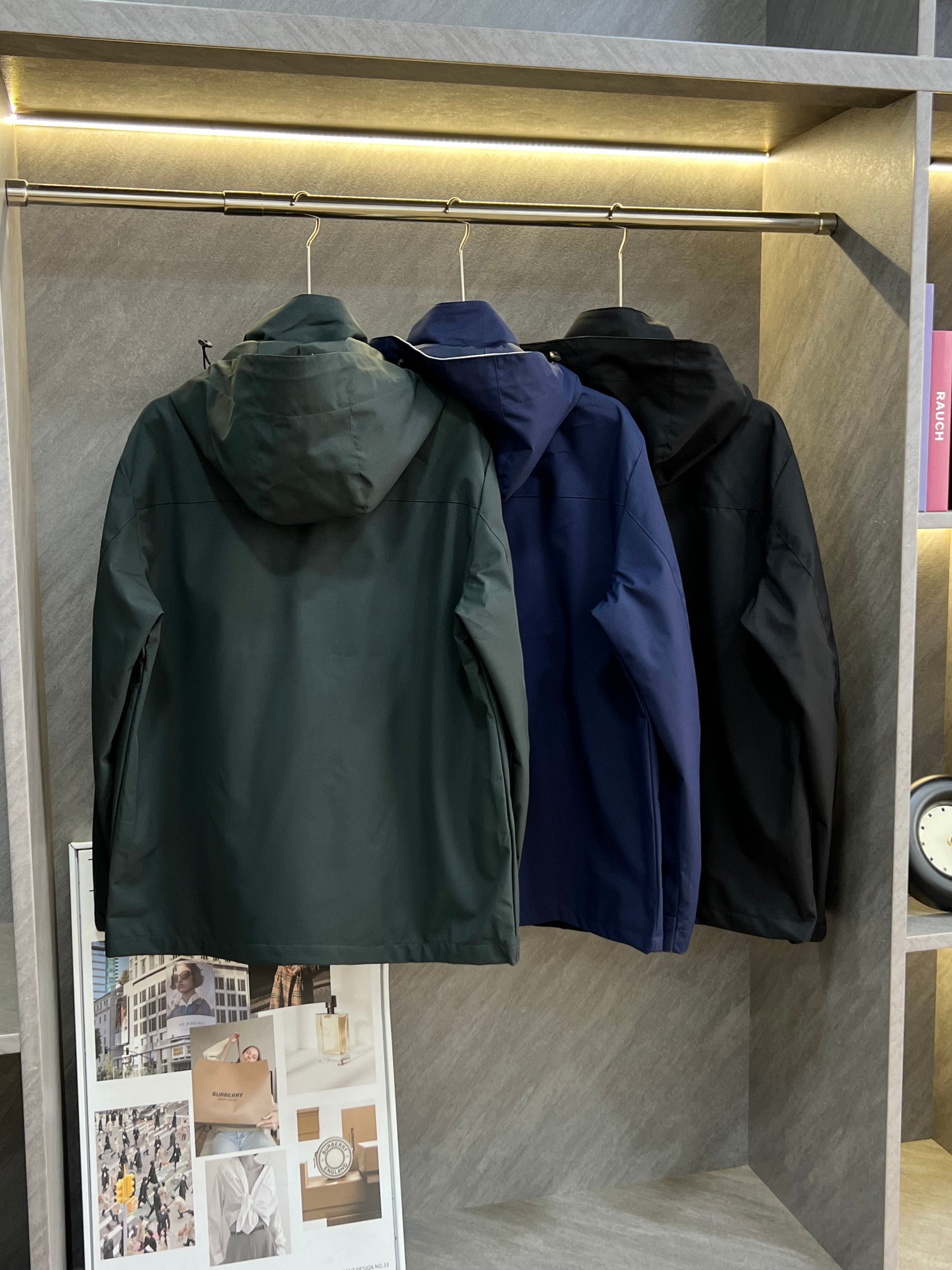 Cameron Camel’s Hood Outdoors Hat Coat: Water-Proof Urban Adventure Suit. - 图片 3