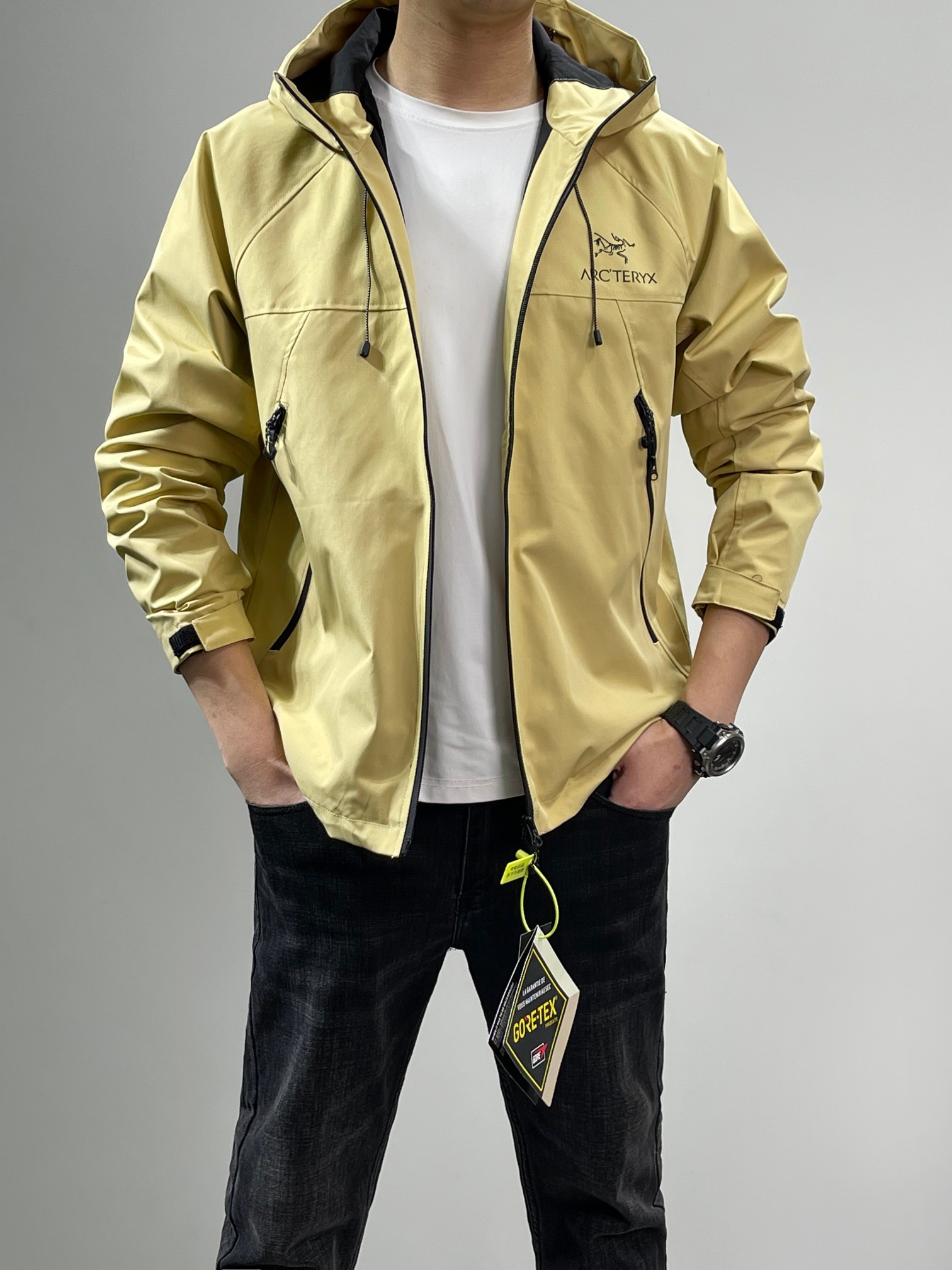 Arc’teryx Original Bird Gore-Tex Waterproof Soft-Shell Assault Suit – Features, Design, and Sizing
