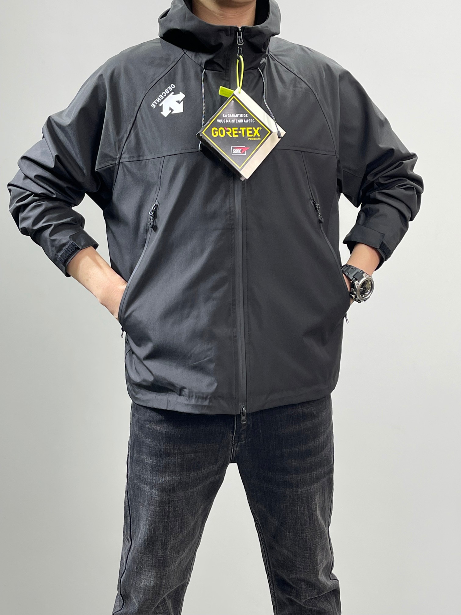 2022 Exclusive Custom Edition Men’s Gore-Tex Suit with Waterproofing Technology - 图片 4
