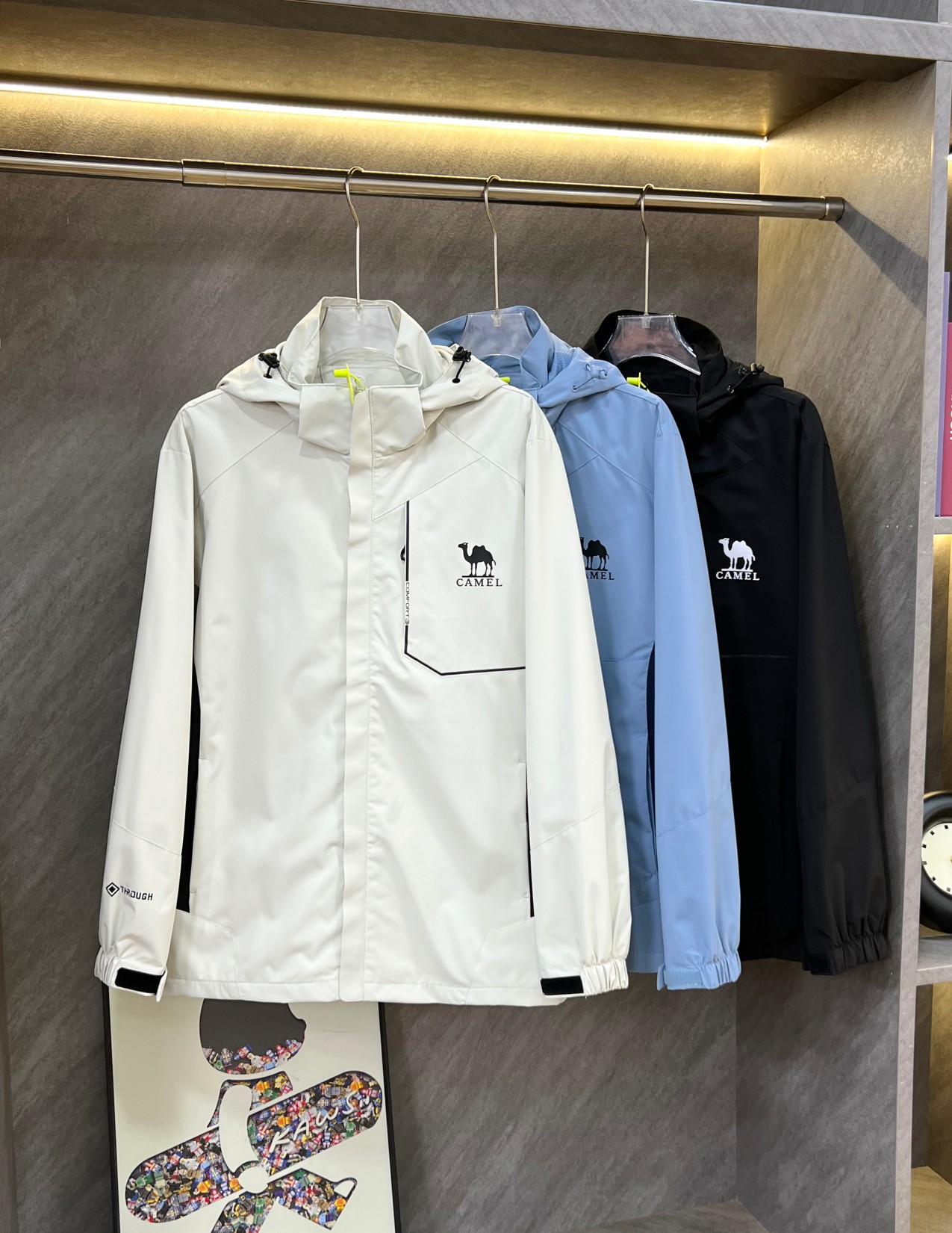 Cameron Camel’s Hooded Hat Coat: Urban Adventure Battle Suit for Fall - 图片 2