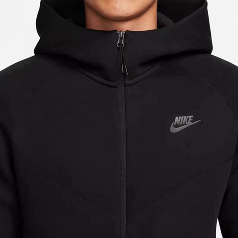 代工厂出品*💰105🧿可配裤子价格咨询客服
2023耐克新款NIKE xTech Fleece 品牌Logo拉链外套 双拉链口袋 胸前配经典小标外套

货号；FB7922

穿上 Tech Fleece 男子全长拉链开襟连帽衫，畅享顺滑舒适的出众体验。

衣身采用休闲剪裁，塑就运动风范，采用健康布面料制成，内外皆具顺滑质感，穿着舒适且不增加滞重感。下摆采用弹性罗纹设计，有助在运动时稳固衣身

休闲的设计，打造出运动风范，便于外搭，无论休闲还是运动都很好驾驭！

国际厂申州原厂面料三标齐全 专柜1:1 代工厂出品 绝对重工好货

颜色：黑 灰

尺码：M L XL XXL

 尺码参考：
          M L XL XXL 
胸围 54 56 58 60
衣长 68 70 72 74 
下摆 48 50 52 54