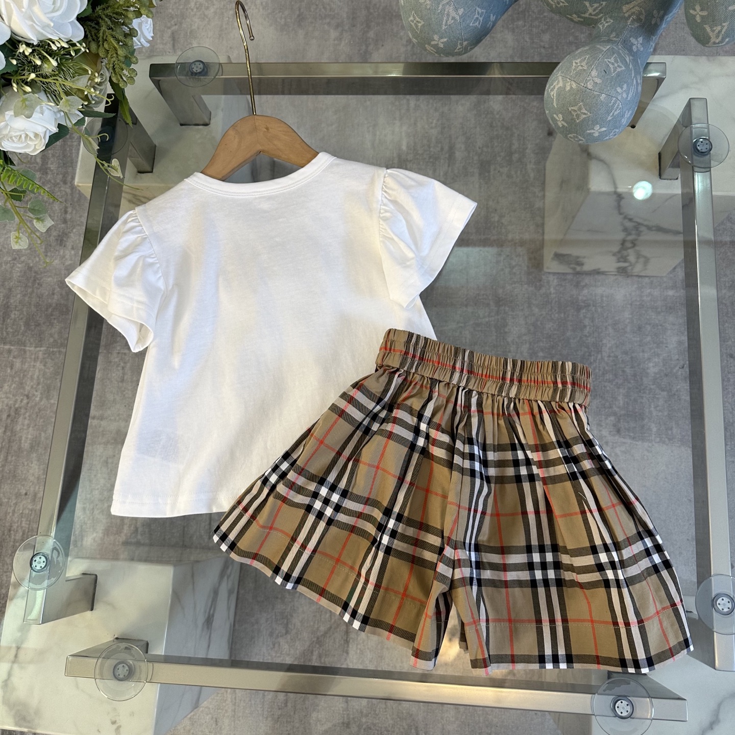 Burberry 巴宝莉,童装,女童套装,纯棉面料,夏天冰凉清透,上身舒适又好看,码数 9
