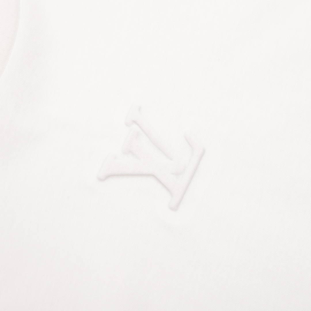 Louis Vuitton/路易威登 浮雕压花Logo短袖T恤 黑色 白色