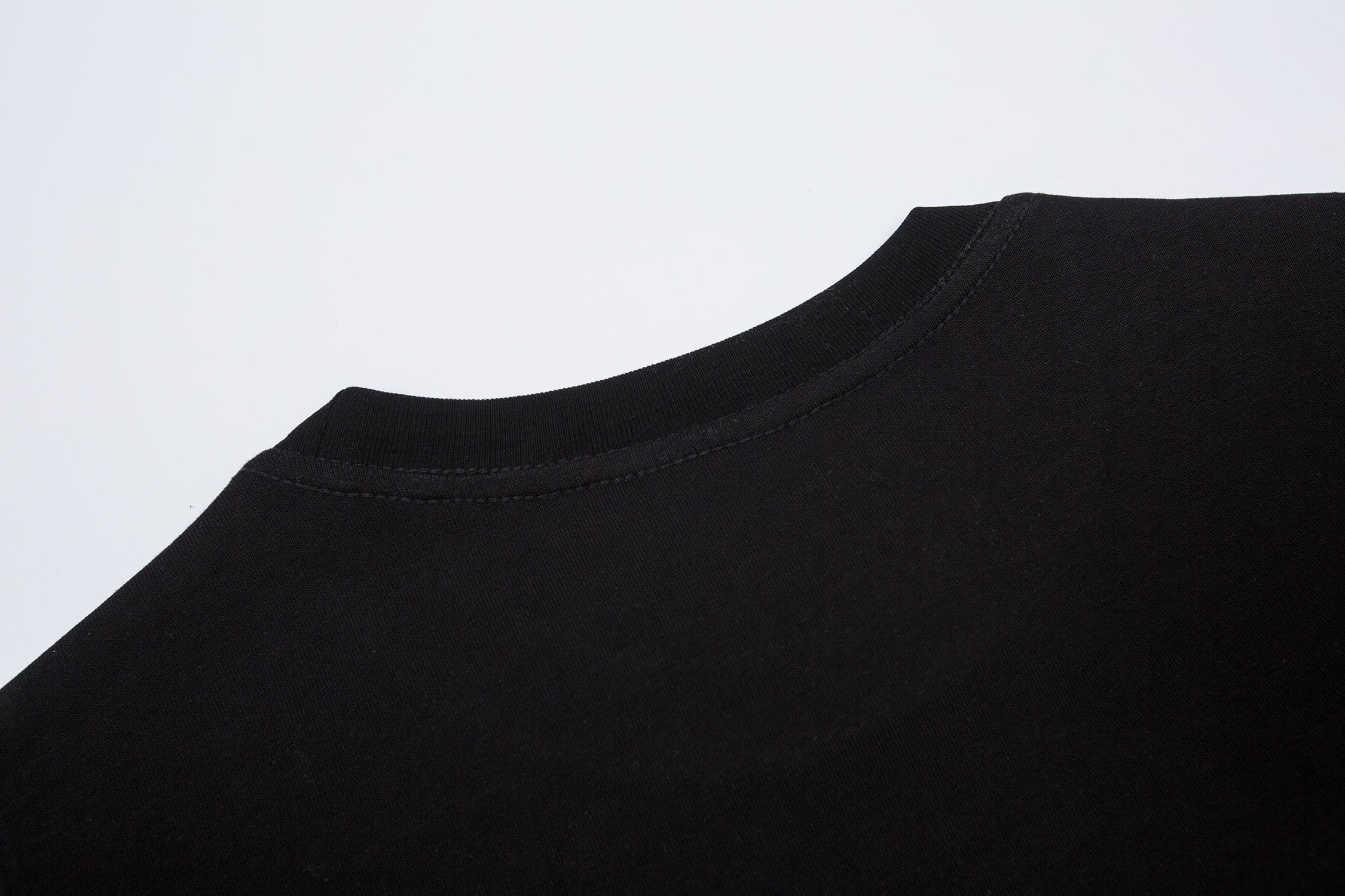 Balenciaga/巴黎世家 炫彩渐变Logo绣花短袖T恤