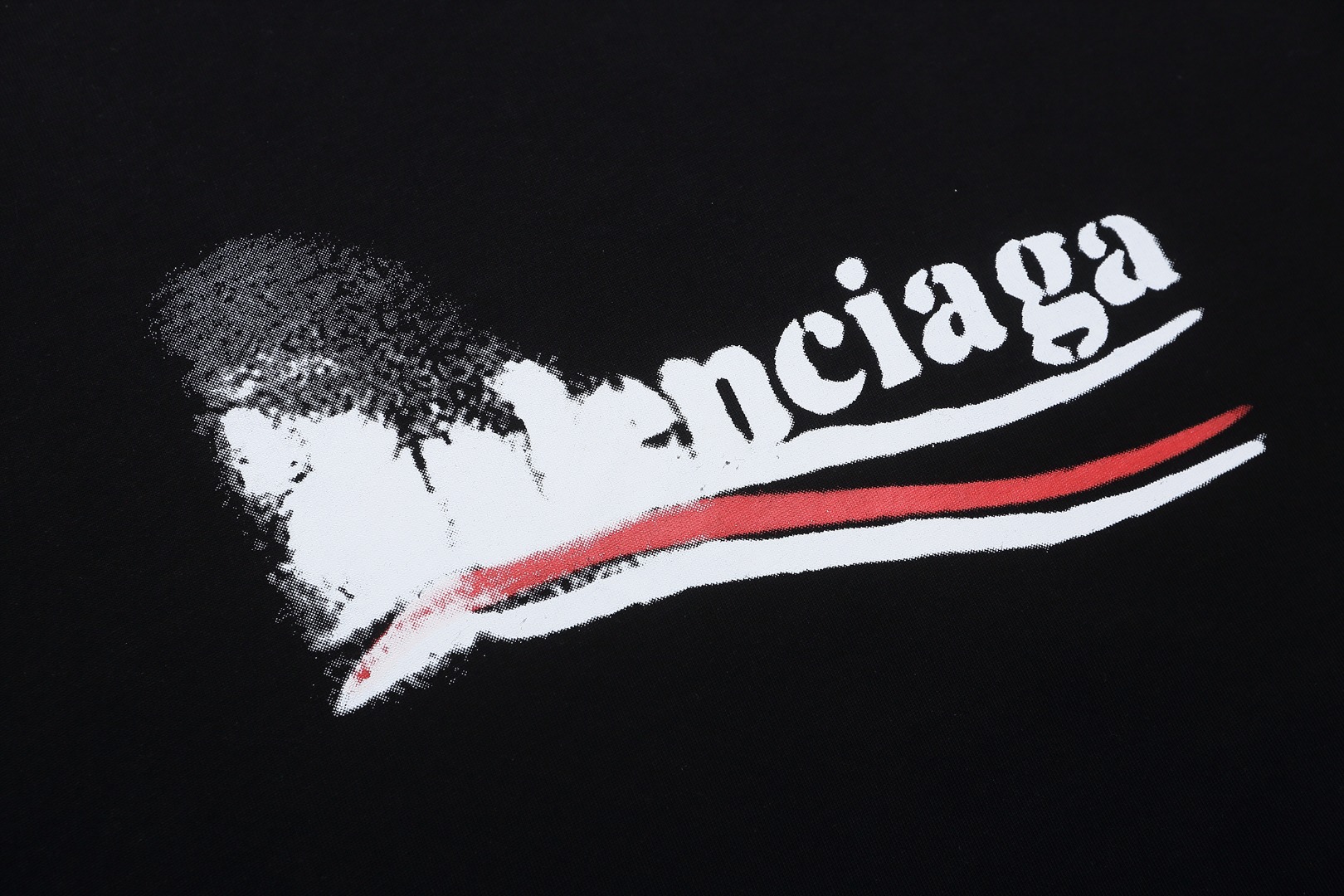Balenciaga/巴黎世家 模糊Logo可乐印花短袖T恤