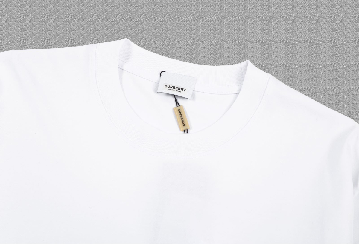 Burberry/巴宝莉 立体硅胶Logo短袖T恤 黑色 白色