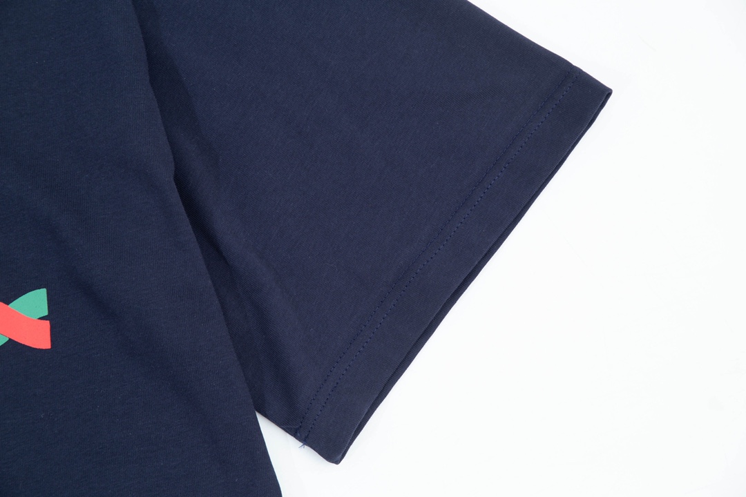 Gucci/古驰 拼色涂鸦及刺绣短袖T恤 蓝色 杏色-Chinese UA Cheap High Quatity Brand Clothes Bags handbags Sneakers wholesale wholesaler seller from China Factory suppliers Fashion Clothing Shoes best Quality Beautiful Price Gucci/古驰 拼色涂鸦及刺绣短袖T恤 蓝色 杏色