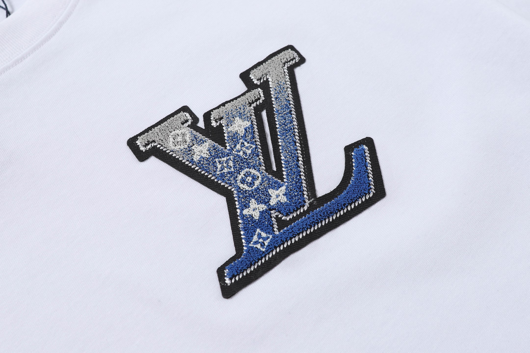 Louis Vuitton/路易威登 25ss 渐变小标牙刷绣圆领短袖T恤 黑色 白色