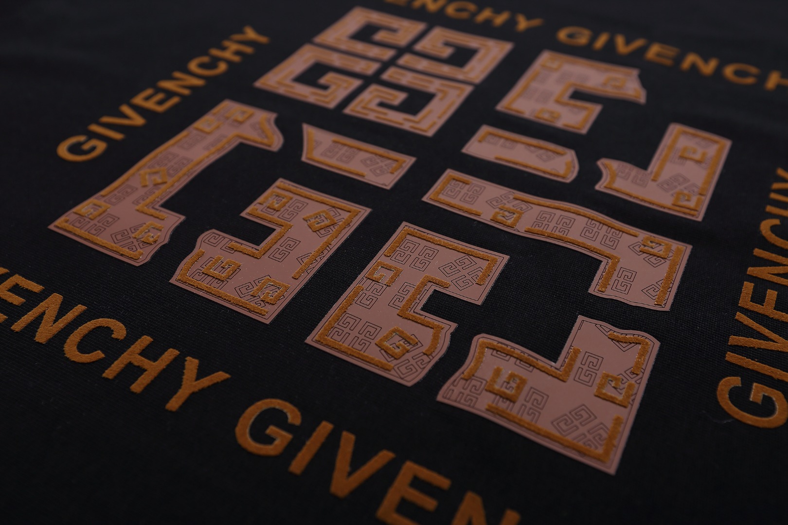 Givenchy/纪梵希 25ss 立体压胶字母短袖T恤