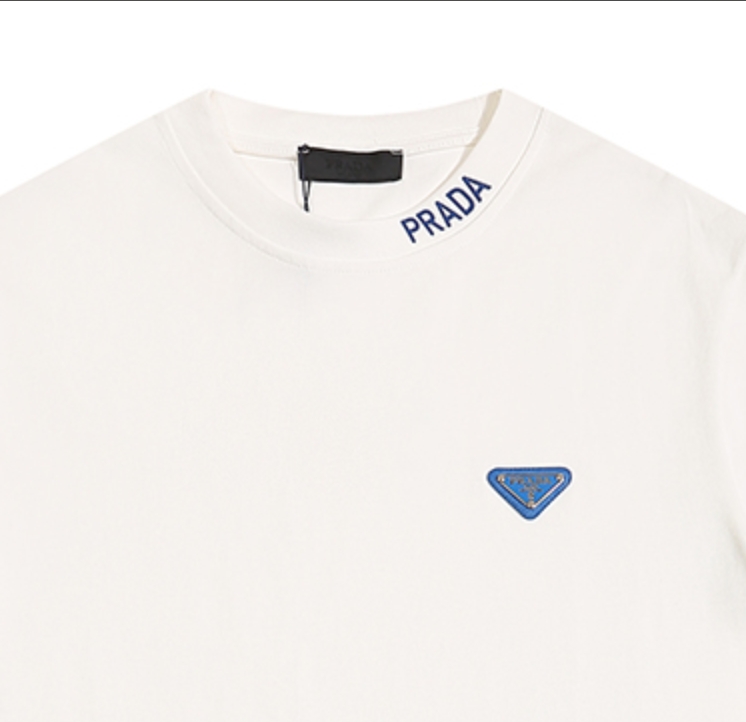 Prada/普拉达 领口字母金属三角标短袖T恤