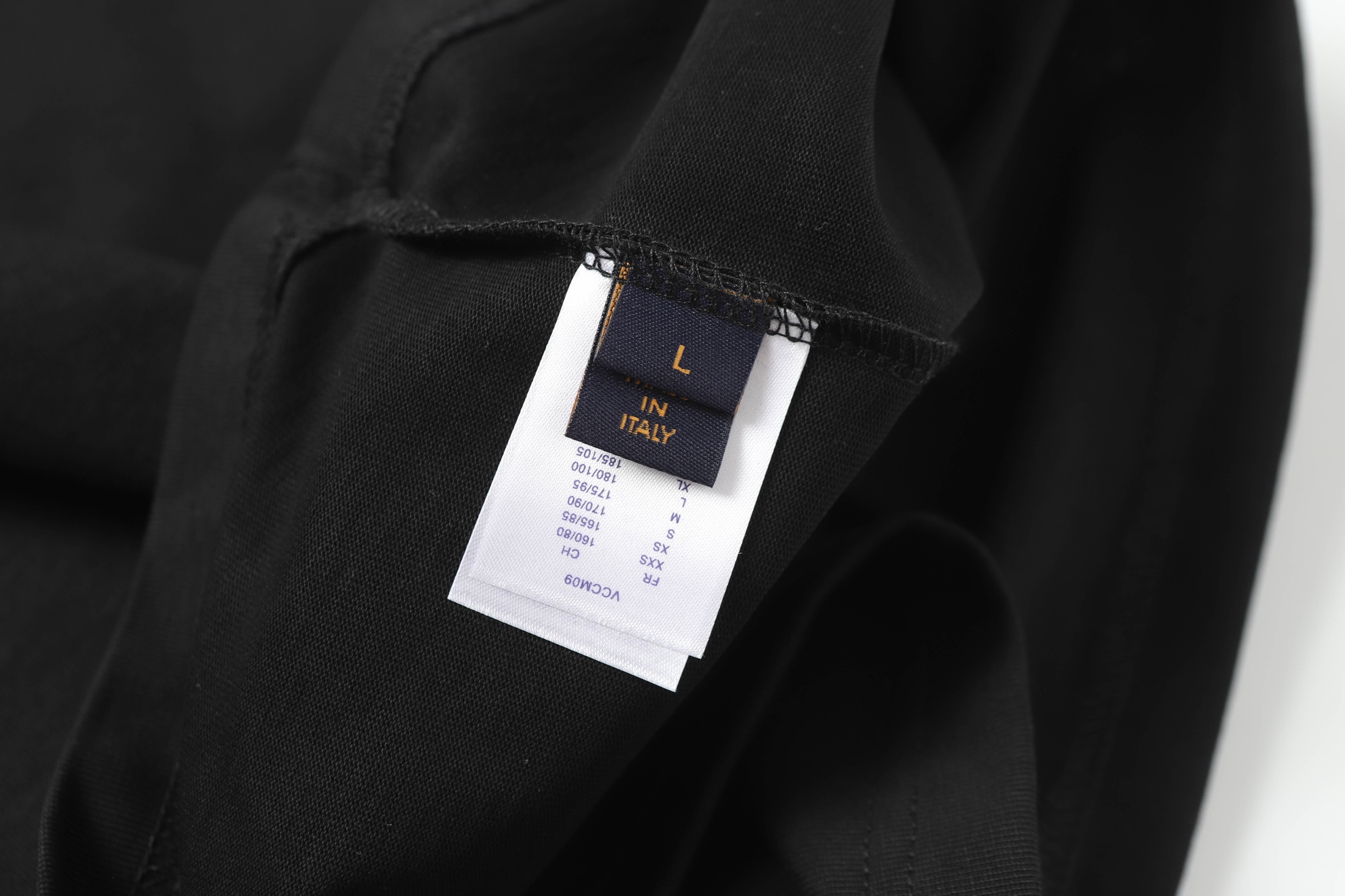 Louis Vuitton/路易威登 25ss 紫金渐变字母印花短袖T恤