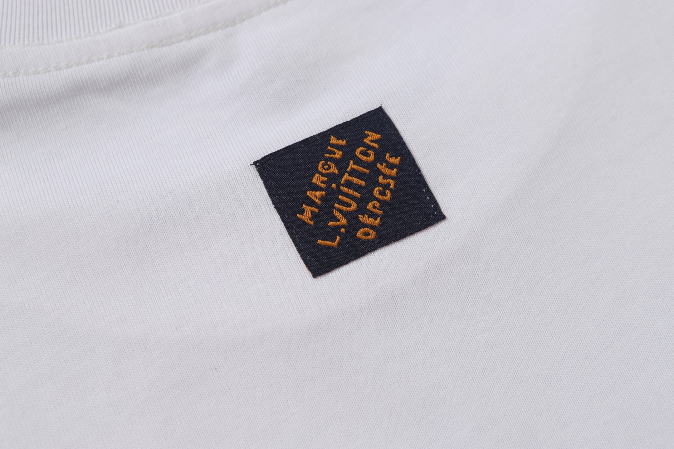 Louis Vuitton/路易威登 25ss金色编绳刺绣短袖T恤 白色 黑色