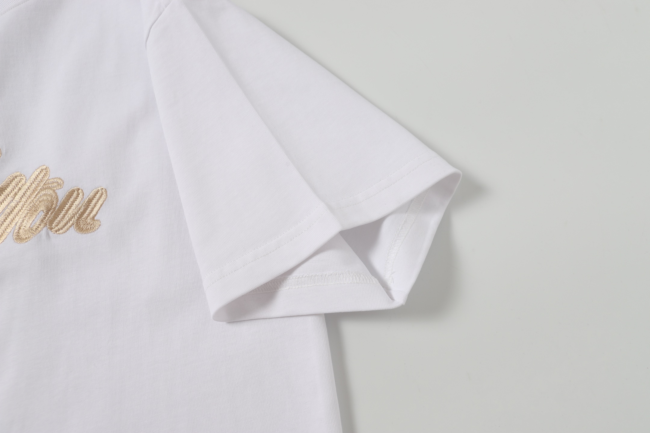 Louis Vuitton/路易威登 25ss金色编绳刺绣短袖T恤 白色 黑色