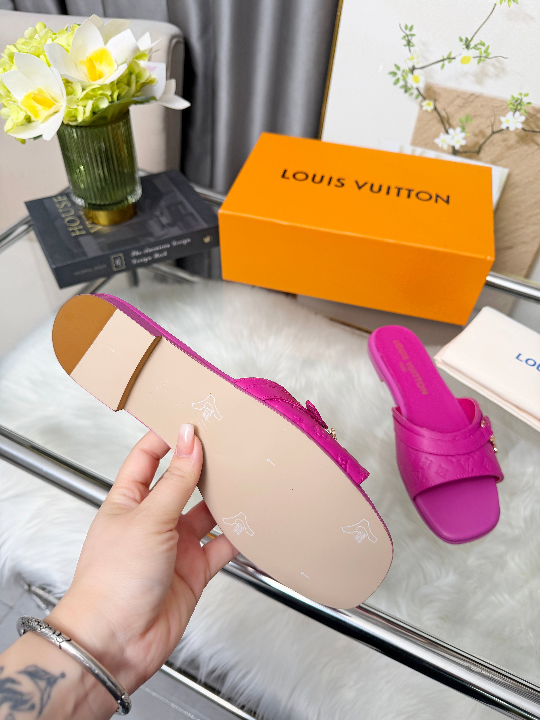 LV women's shoes Louis VuittonLouis Vuitton，1:1 ， : LV ， ： ， ， :35 42 — photo 3