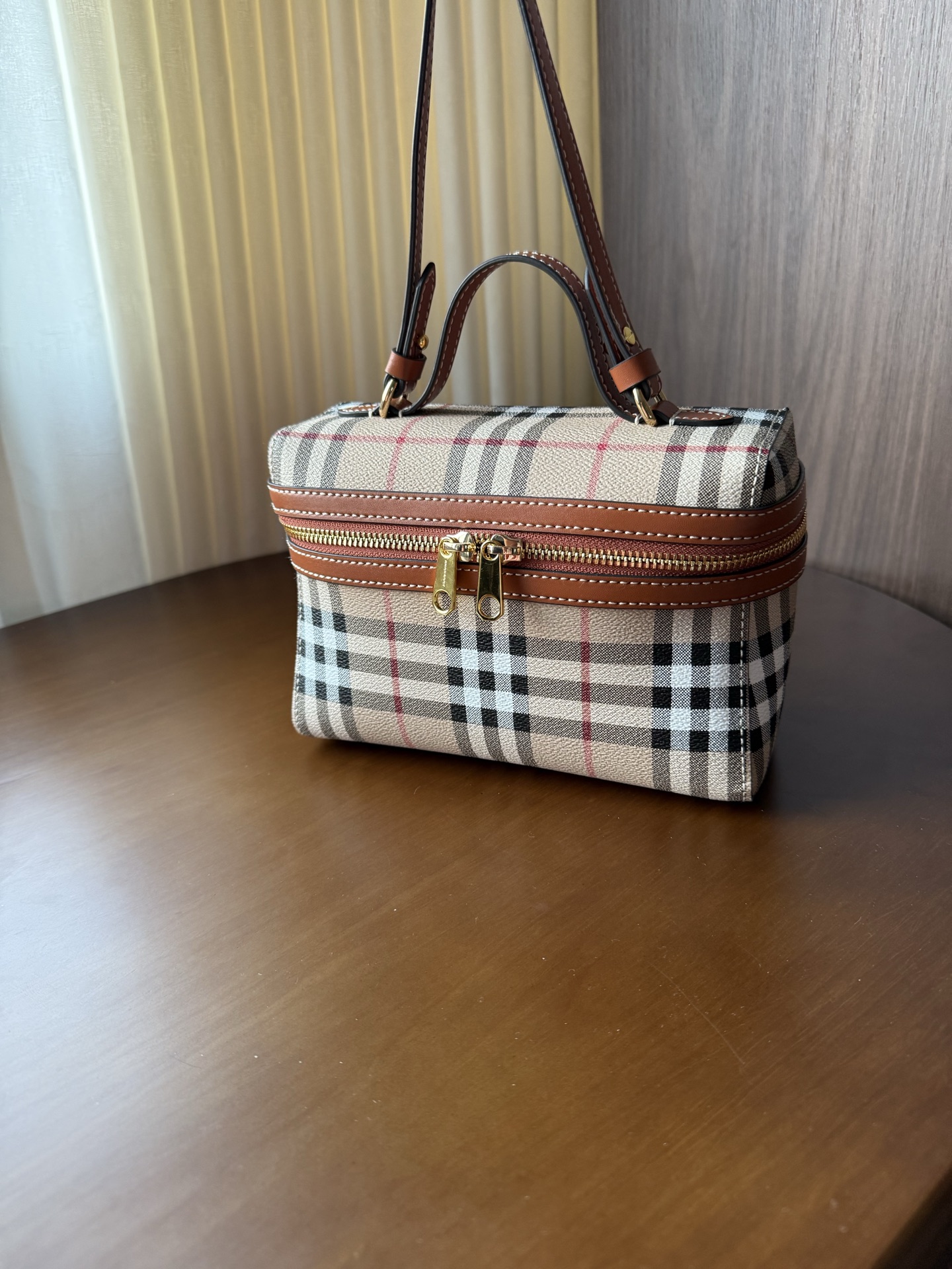 Alaïa Luxury Designer Handbag crafted in premium calfskin leather