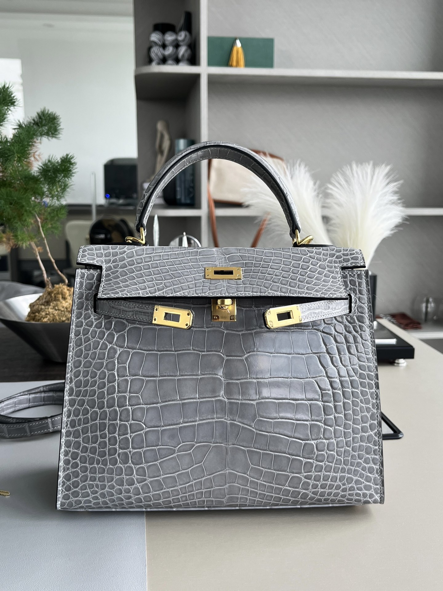 kelly25 水晶灰亮面美洲鳄 金扣，一级手工缝制