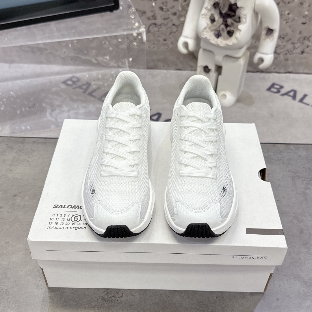 NO:442372,SALOMON MM6 co-branded model Mason Maison MARGIELA running shoes again co-branded model This time I refuse to exaggerate. A super 'real' model. It is very light in real body and is highly breathable and not stuffy. Suitable for running and daily thrusts. Top version size 35-45, dad shoes, masion margiela, masion margiela19860909SALOMON萨洛蒙MM6联名款 梅森马吉拉SPECTUR 2 MM6 MAISON MARGIELA跑步鞋 再度联名款 这次拒绝浮夸 超级“实际”的一款 实物非常轻 而且高透气不闷脚 适合跑步锻炼和日常暴走 顶级版本 35-45码,老爹鞋,masion margiela,masion margiela,Women's Shoes