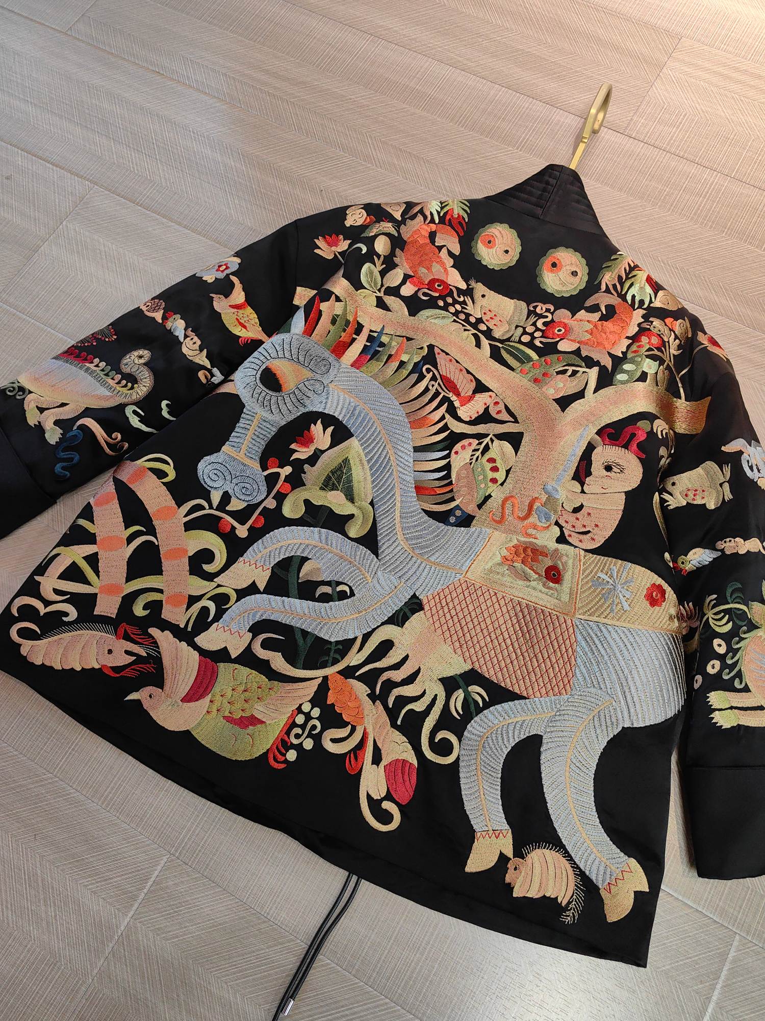 High-Quality Female Clothes with Dust Bag DG: New Acid Fabric Cotton Jacket in SMLXL Sizes - 图片 3
