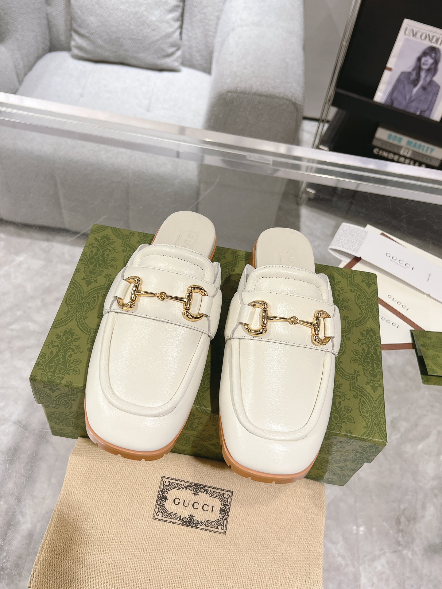 Gucci Klapki buty mules