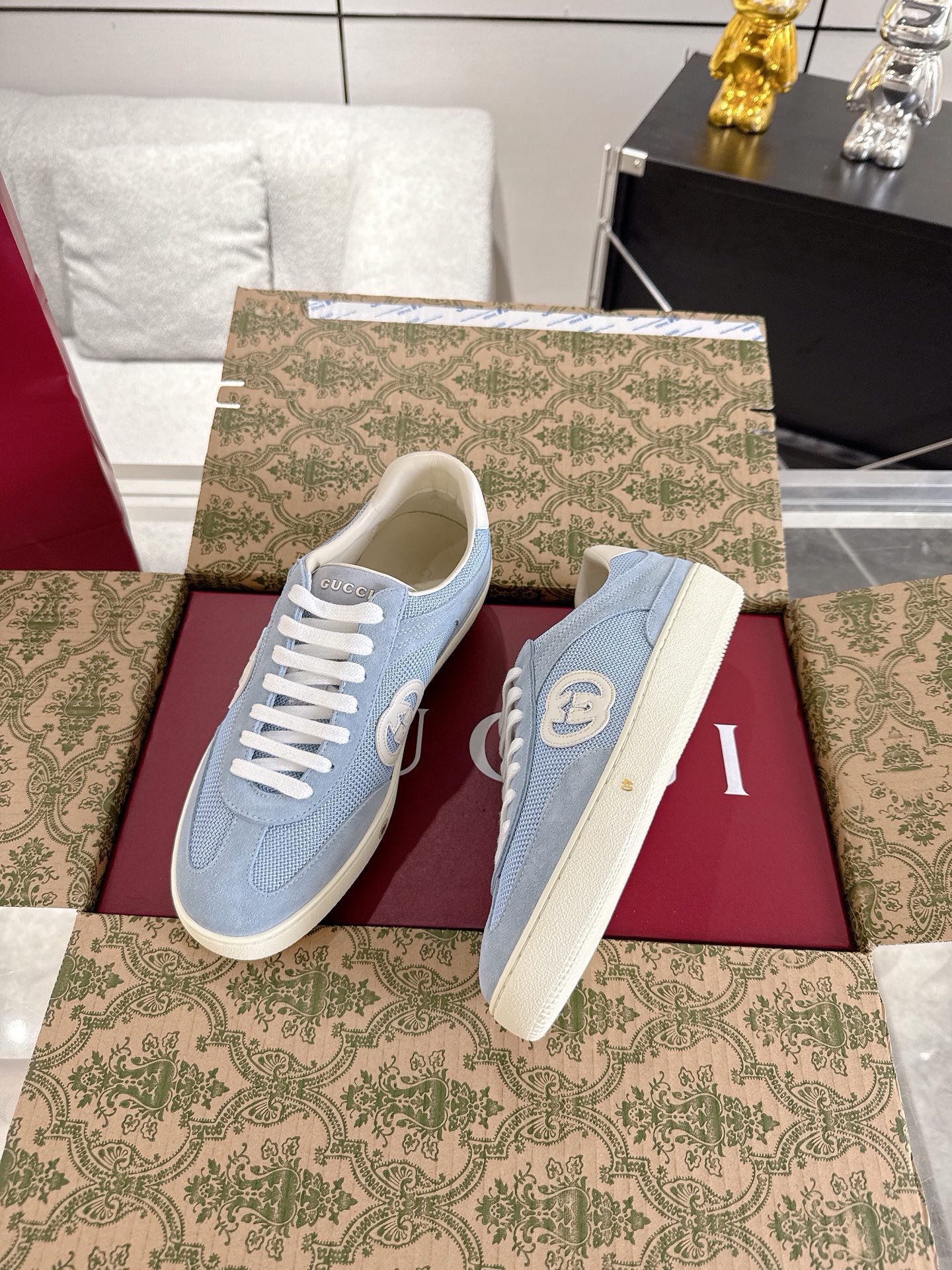 Gucci Women's Blue Suede Ace Sneakers with Interlocking G - Stylish & Comfortable 4 i1747764793995 908 0 2
