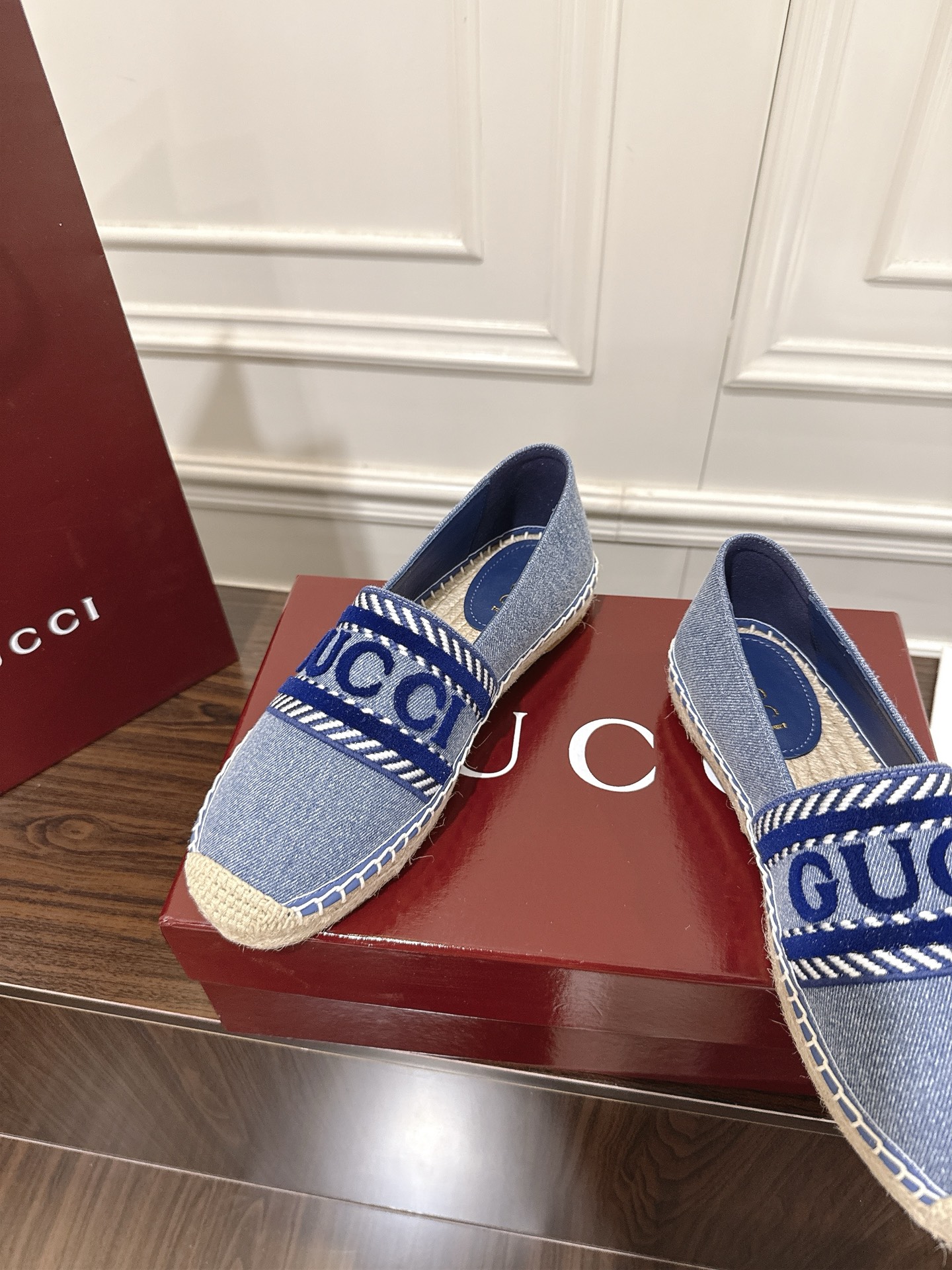 p260 Gucci渔夫鞋终于来了 专柜同步 夏天必备的单品😍专柜已经全线断码 独家买版一比一开模出货🔥码数：35-40