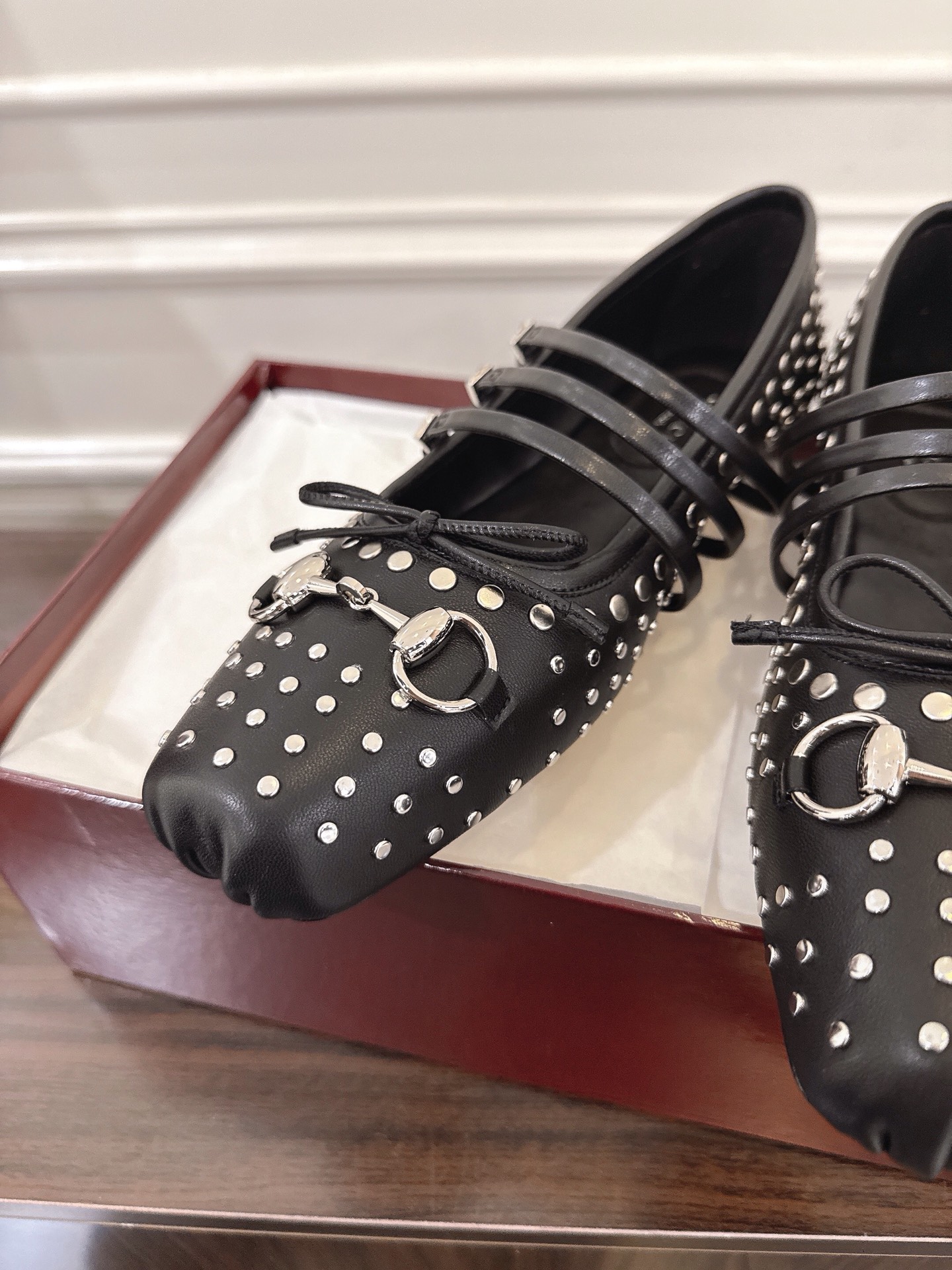 Gucci Women's Black Leather Ballerina Flats with Horsebit Detail 9 i1752077404706 4201 0 7