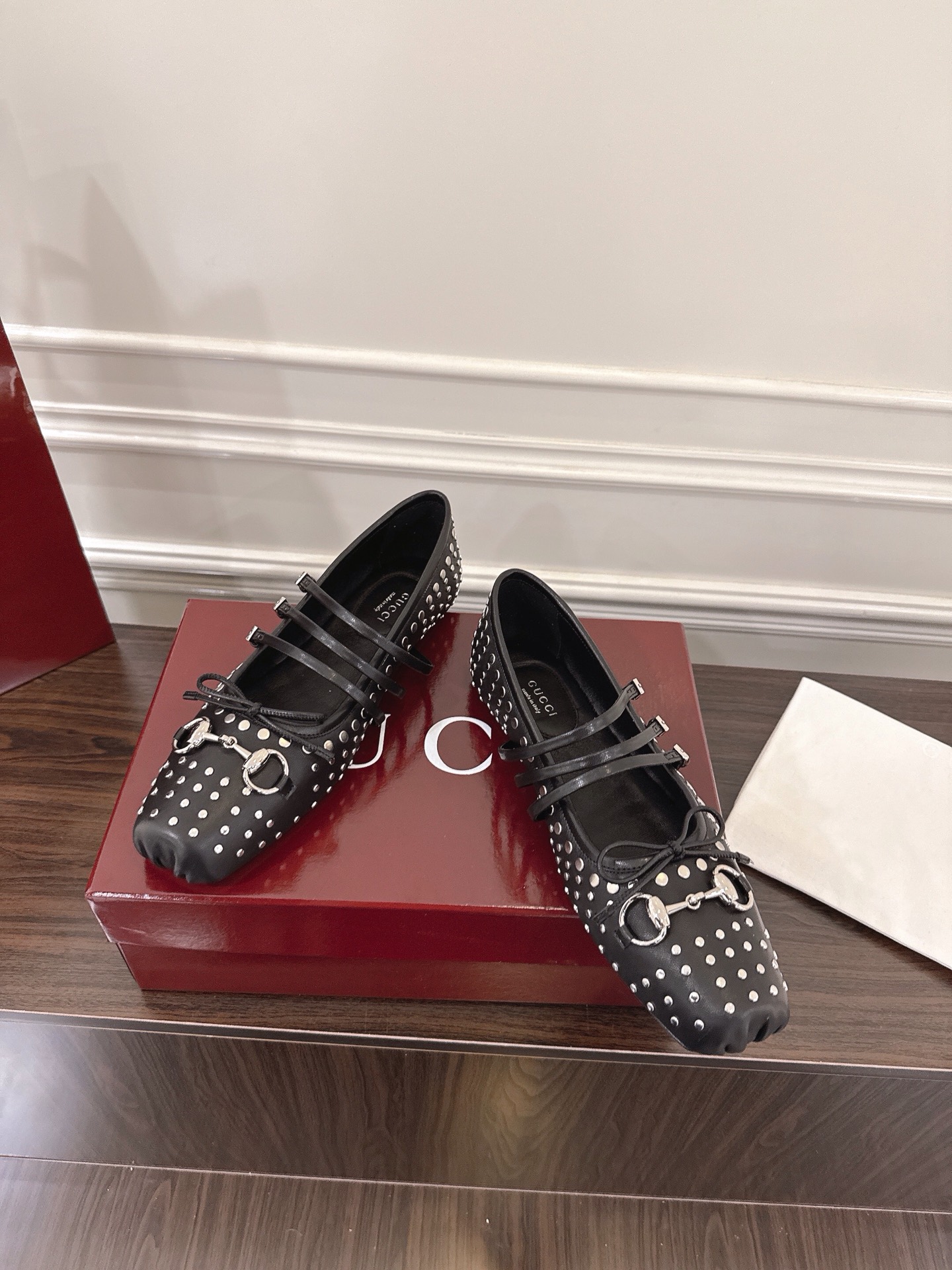 Gucci Women's Black Leather Ballerina Flats with Horsebit Detail 4 i1752077404707 1745 0 1