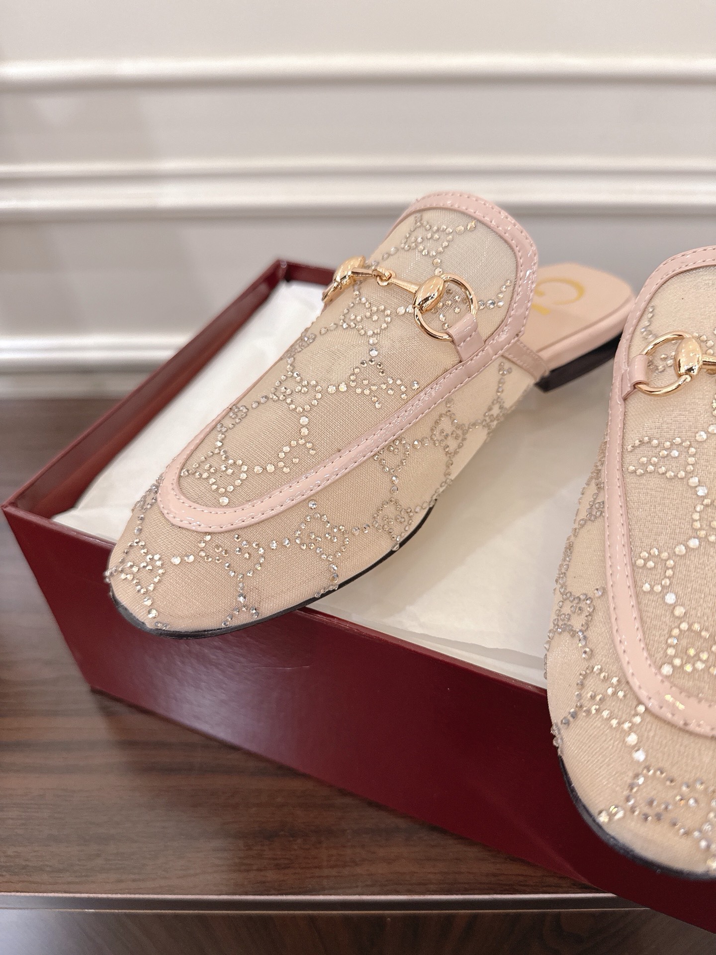 Gucci Women's Beige Horsebit Embellished Mules Slides Shoes 8 i1752079374702 8438 0 7