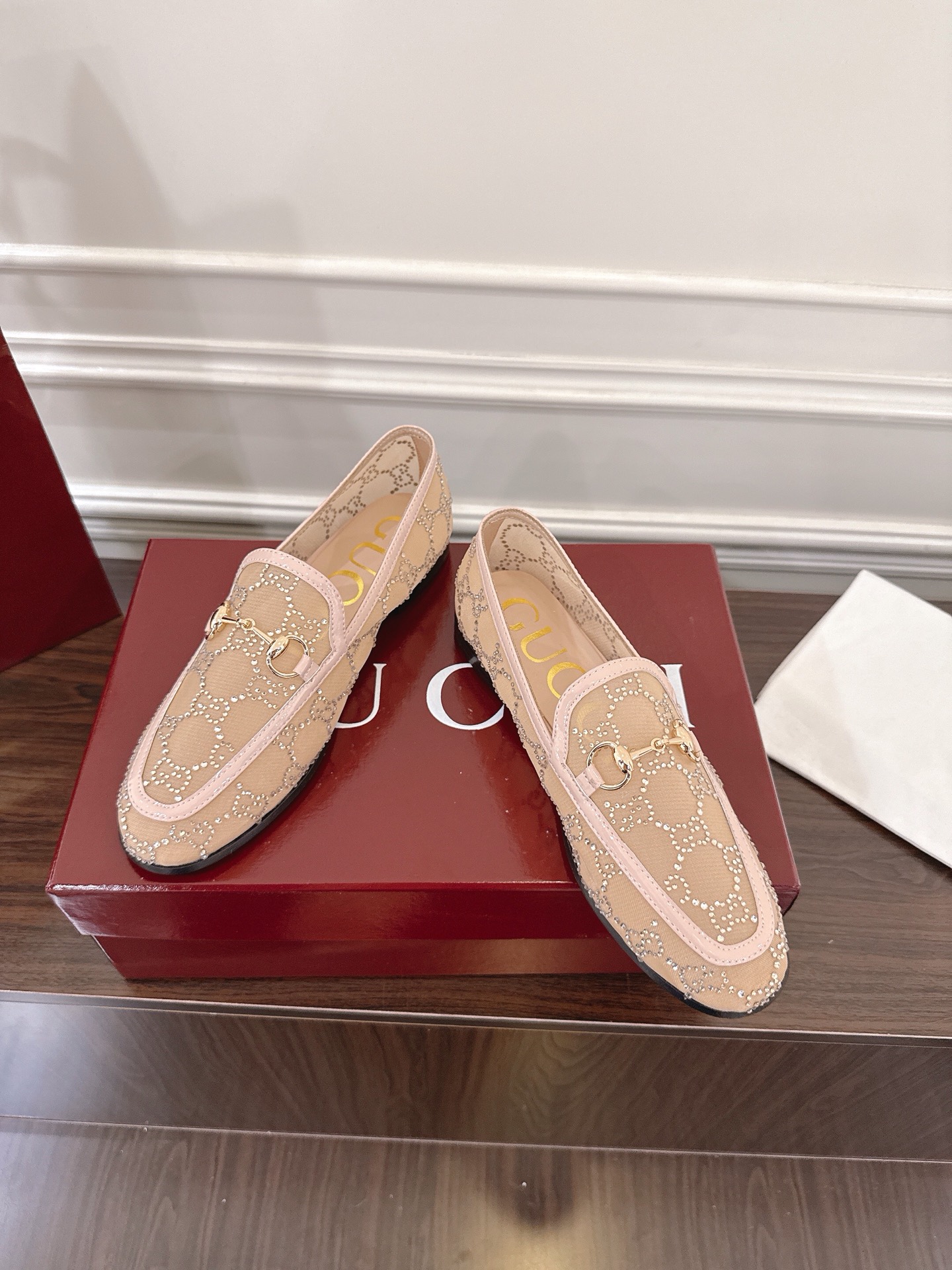 Gucci Jordaan Loafer Women's Shoes, Stylish Beige Leather with Classic Horsebit 4 i1752079655838 7471 0 2