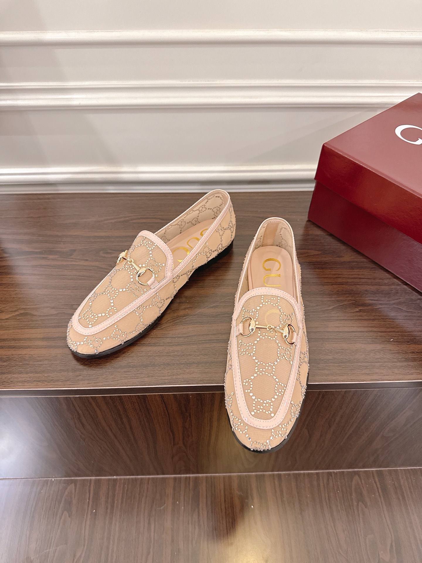 Gucci Jordaan Loafer Women's Shoes, Stylish Beige Leather with Classic Horsebit 5 i1752079655860 4906 0 3