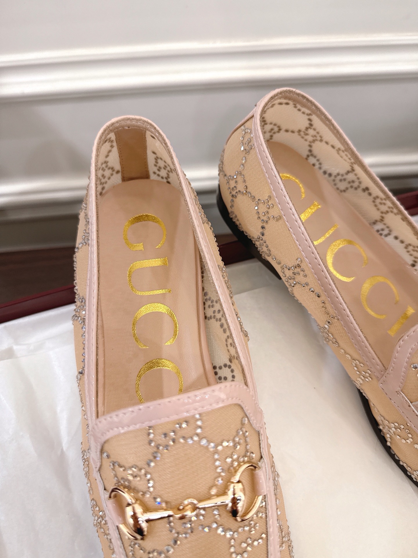 Gucci Jordaan Loafer Women's Shoes, Stylish Beige Leather with Classic Horsebit 9 i1752079659328 6044 0 7