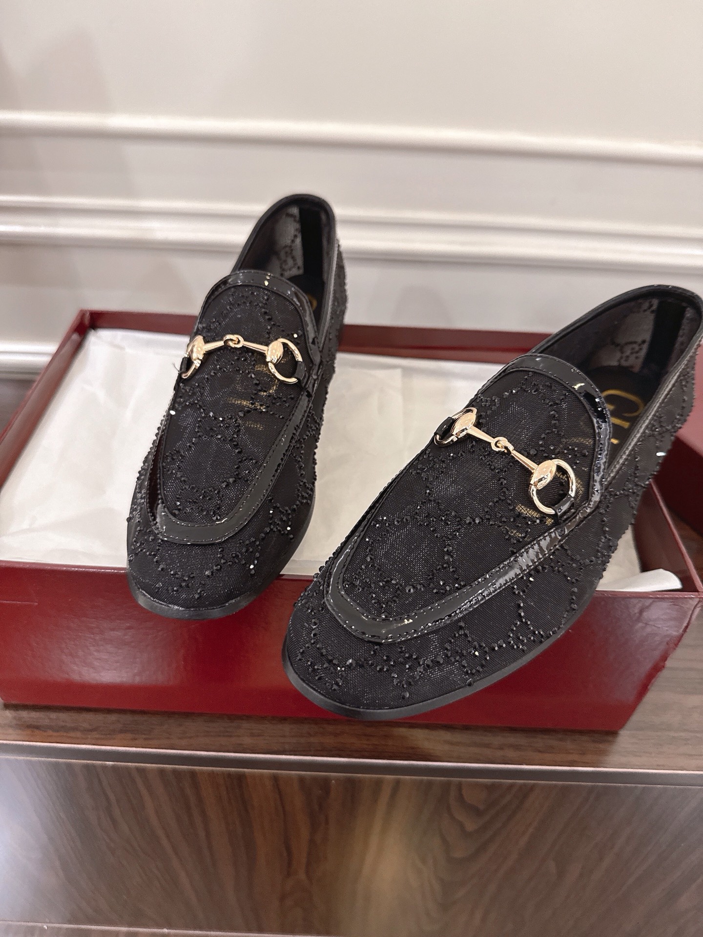 Gucci Jordaan Loafer Shoes for Women, Slip-On Style, Comfortable and Elegant 9 i1752079709724 6259 0 7