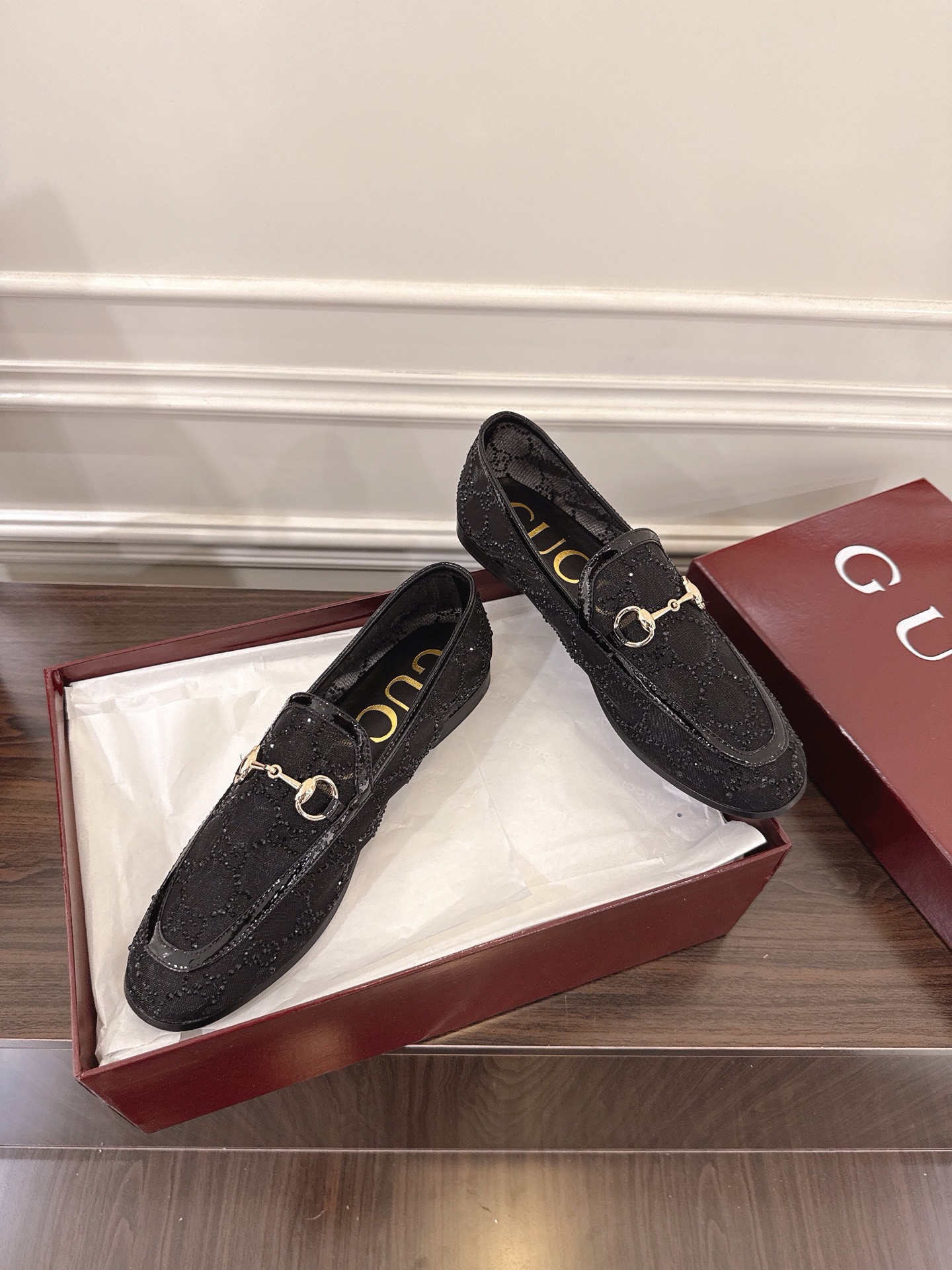 Gucci Jordaan Loafer Shoes for Women, Slip-On Style, Comfortable and Elegant 7 i1752079709743 658 0 5